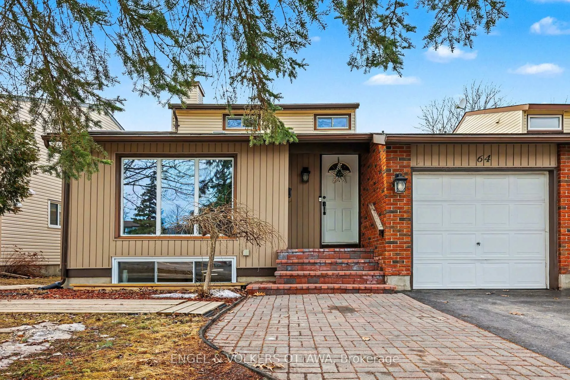 Photo 2 of 64 Malvern Drive, Ottawa, Barrhaven - Pheasant Run — HOMEH