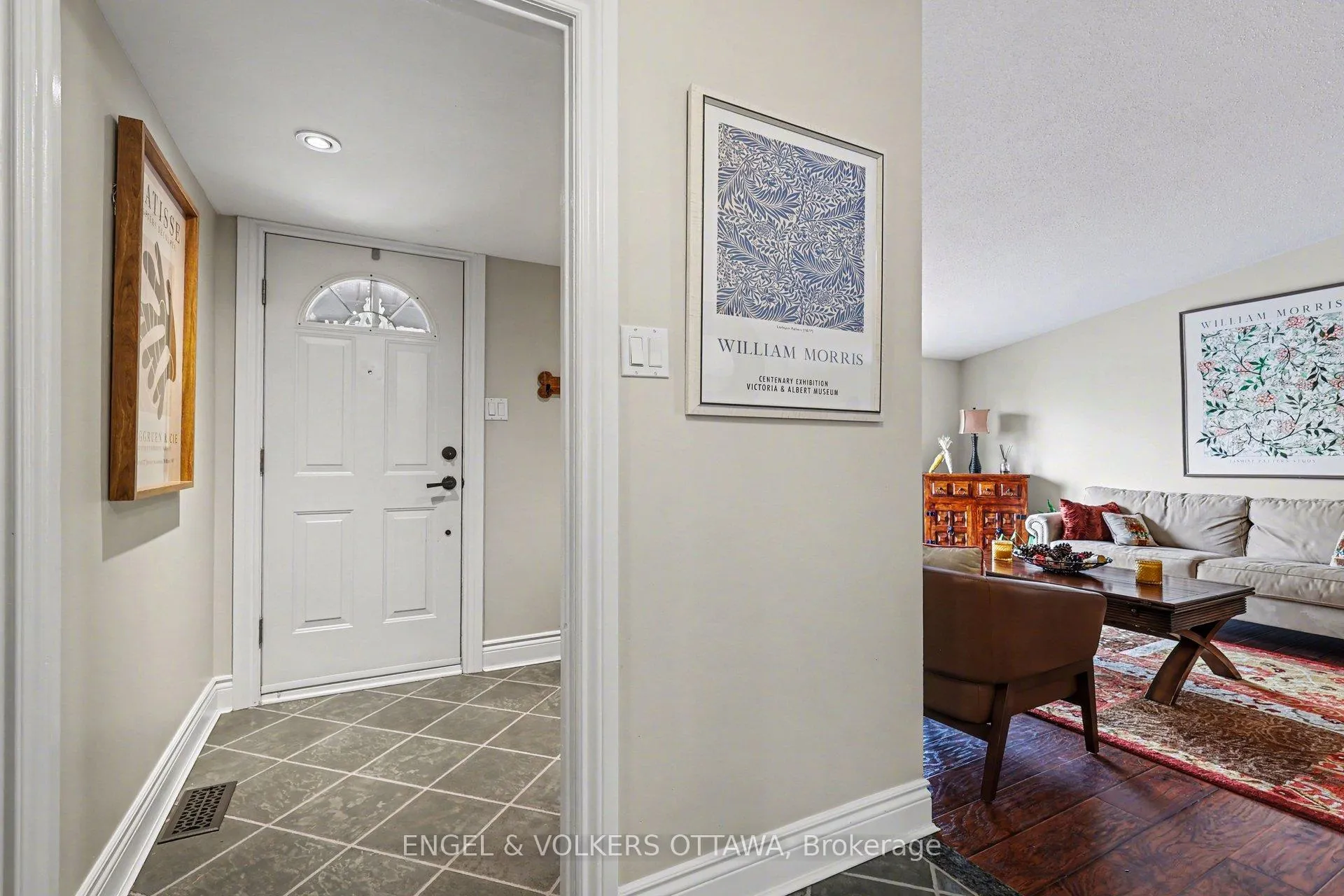 Photo 5 of 64 Malvern Drive, Ottawa, Barrhaven - Pheasant Run — HOMEH