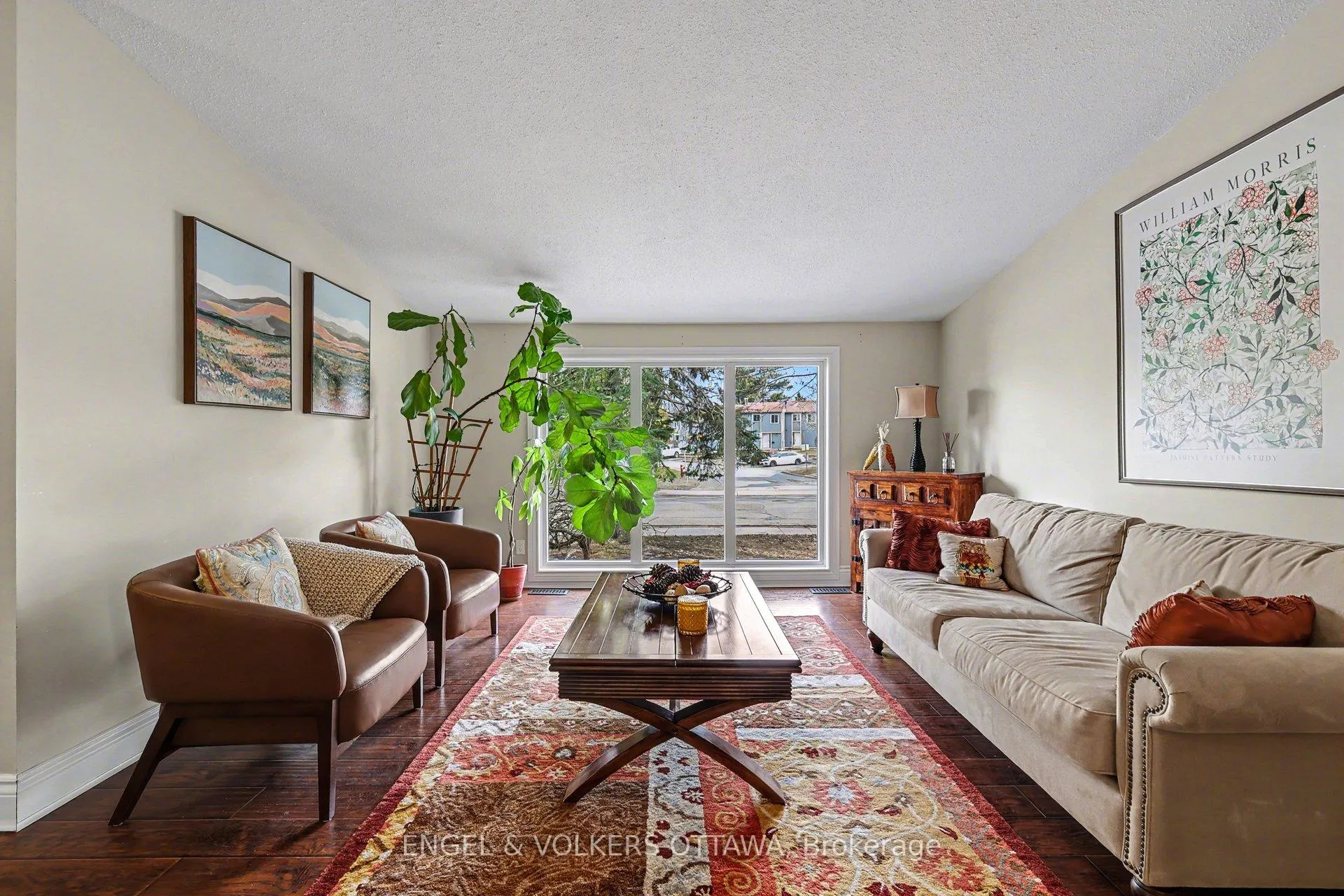 Photo 7 of 64 Malvern Drive, Ottawa, Barrhaven - Pheasant Run — HOMEH