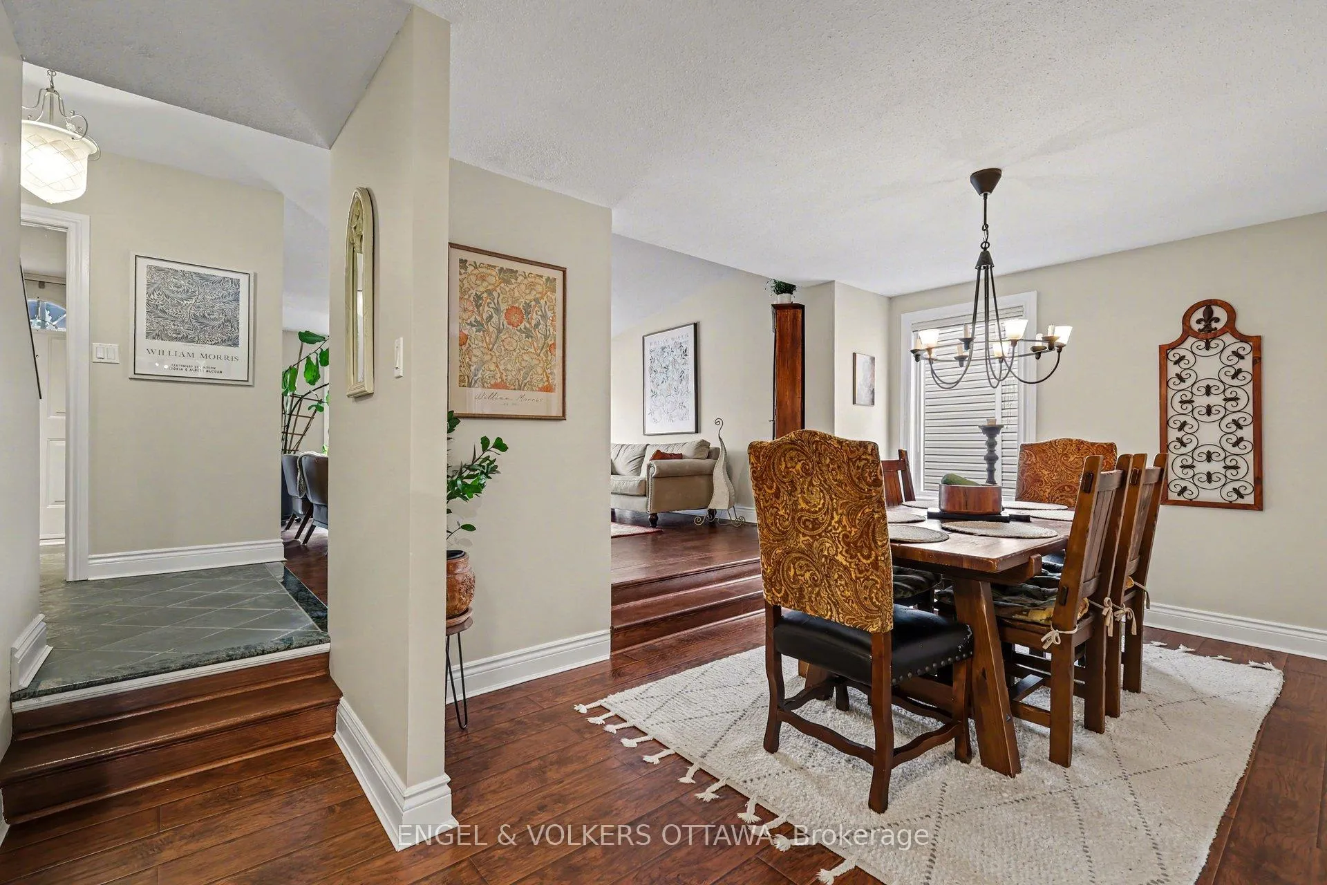 Photo 10 of 64 Malvern Drive, Ottawa, Barrhaven - Pheasant Run — HOMEH