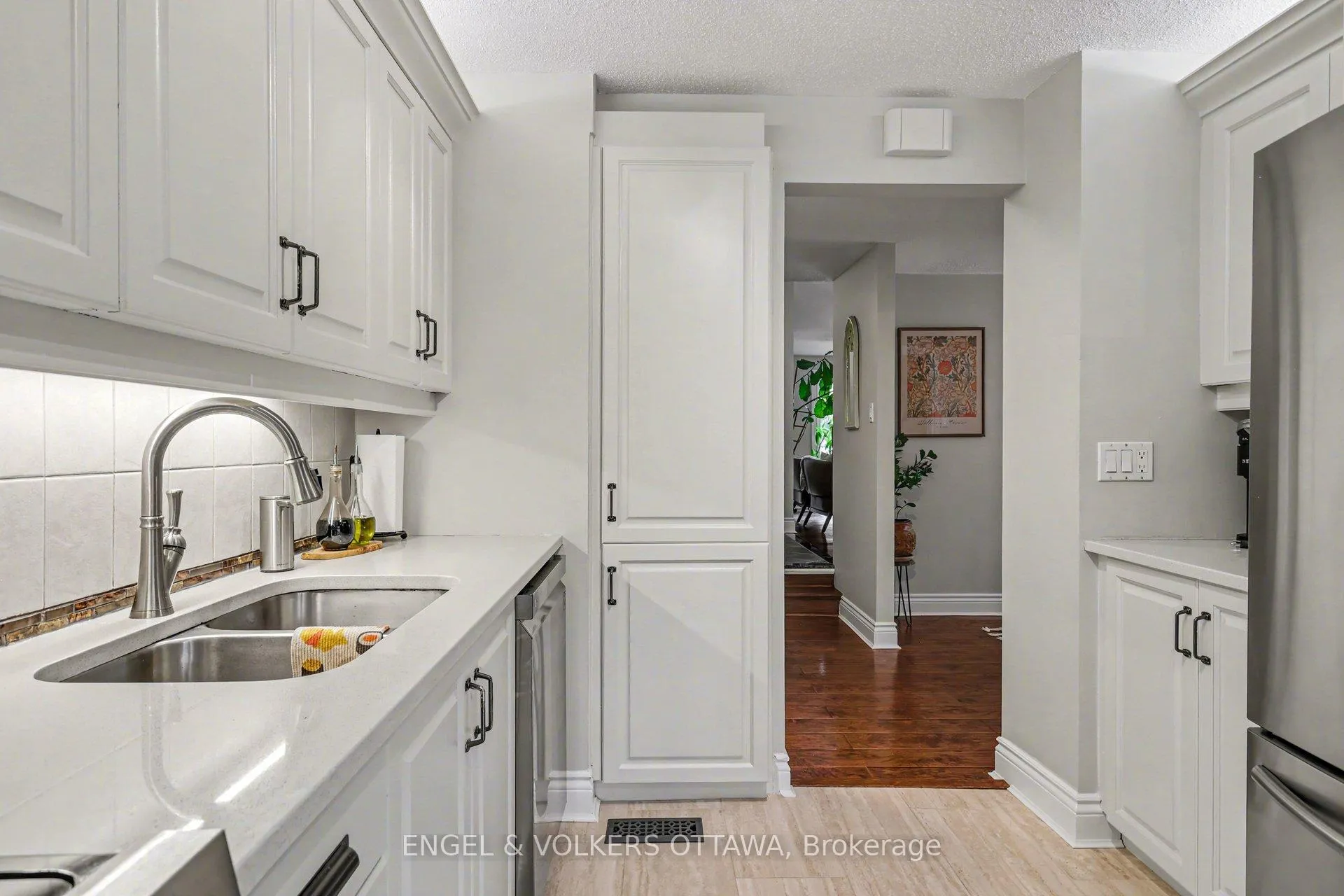 Photo 15 of 64 Malvern Drive, Ottawa, Barrhaven - Pheasant Run — HOMEH