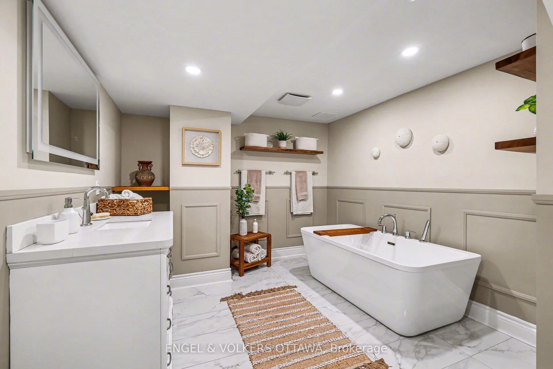 Photo 27 of 64 Malvern Drive, Ottawa, Barrhaven - Pheasant Run — HOMEH
