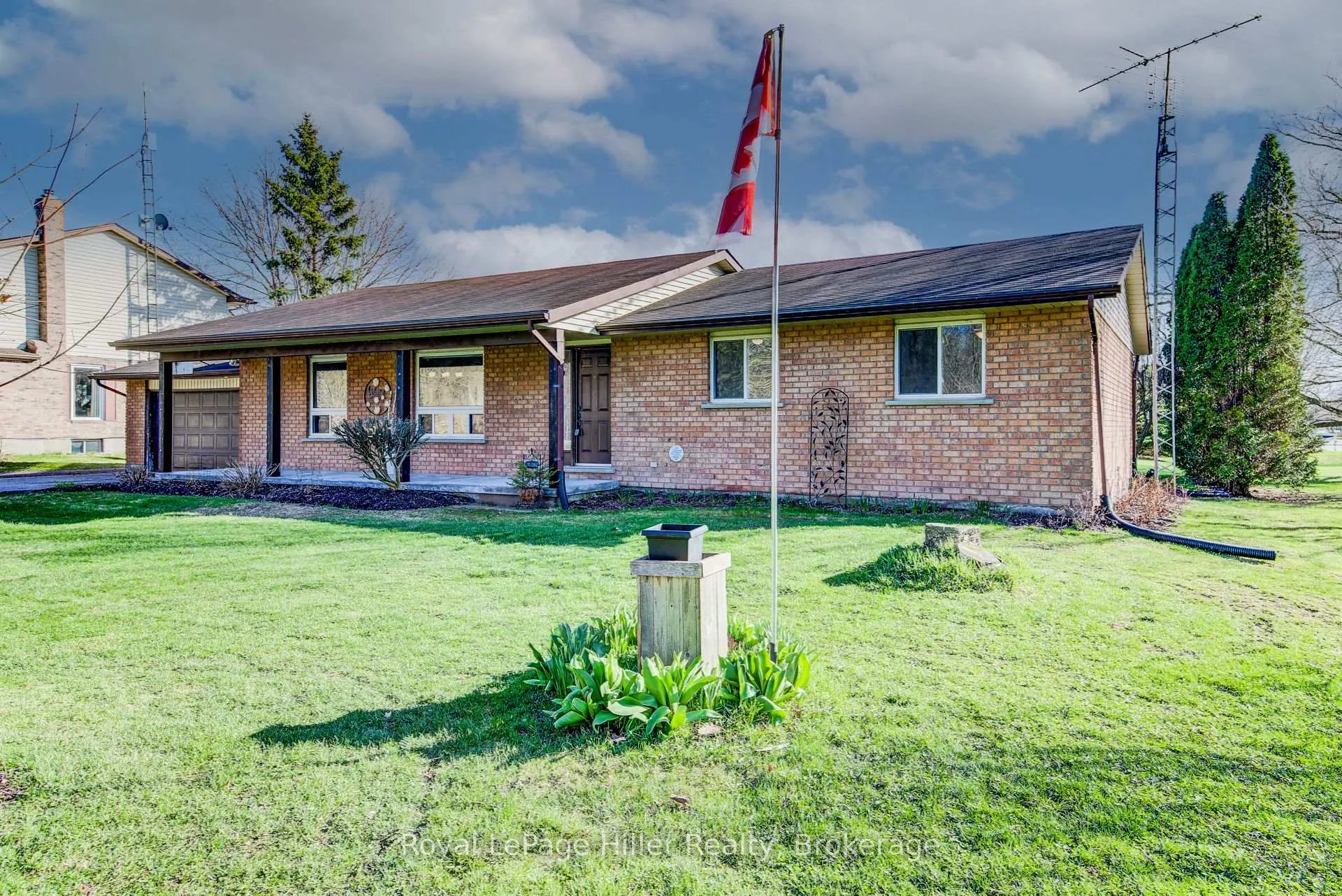 Photo 4 of 5972 Deborah Glaister Line, Wellesley — HOMEH