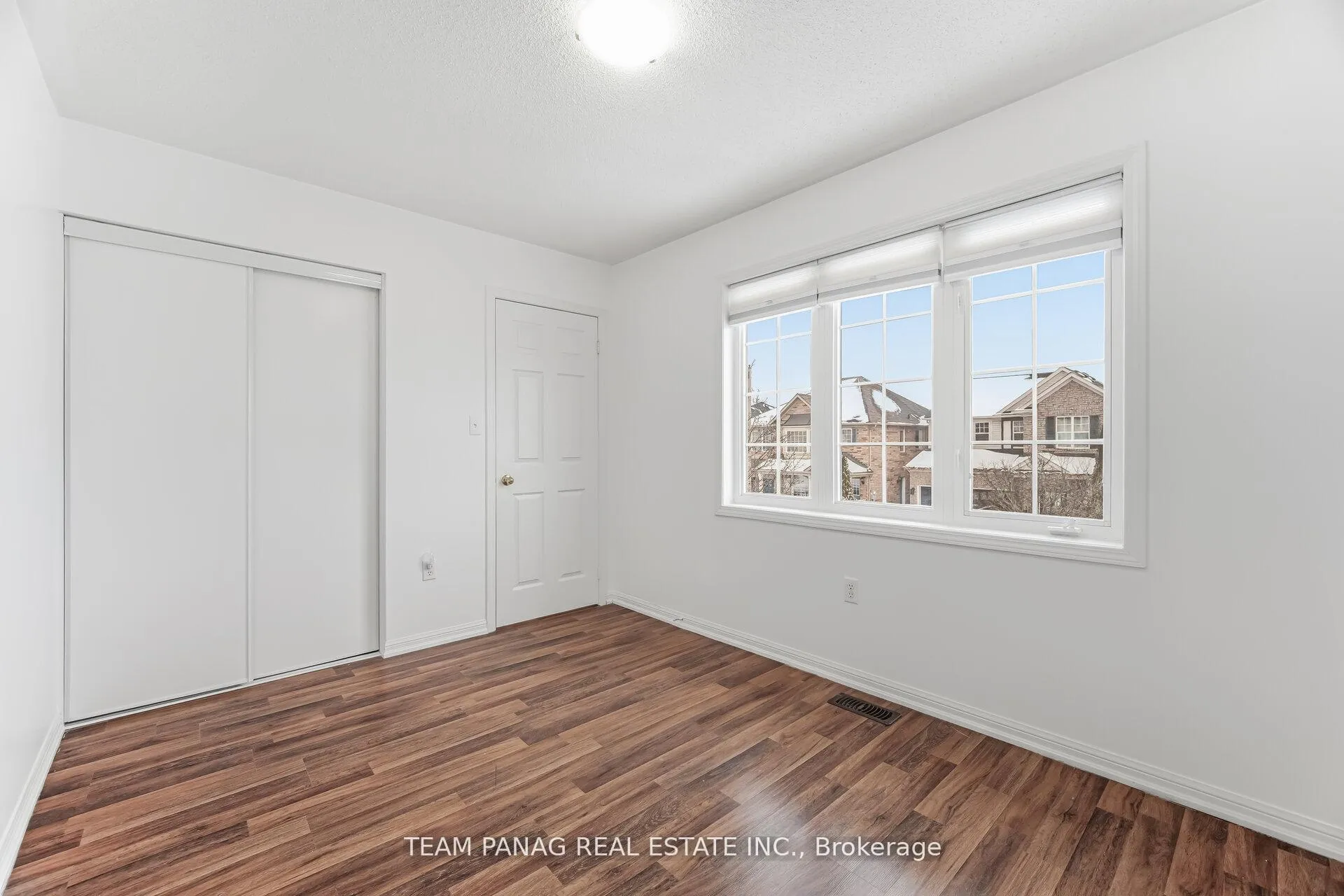Photo 29 of 3 Decker Hollow Circle, Brampton, Credit Valley — HOMEH