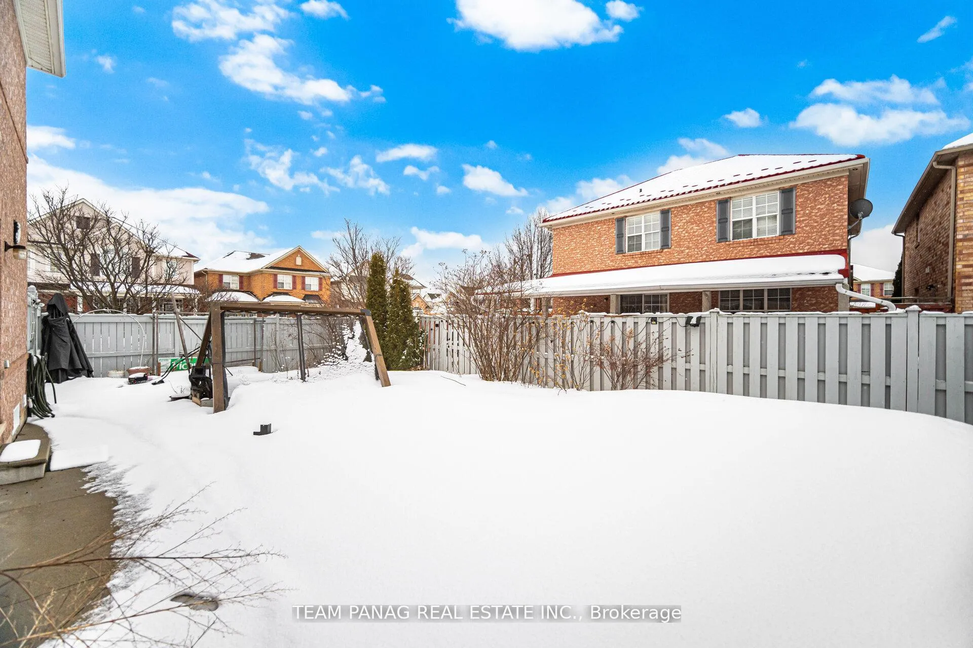 Photo 40 of 3 Decker Hollow Circle, Brampton, Credit Valley — HOMEH