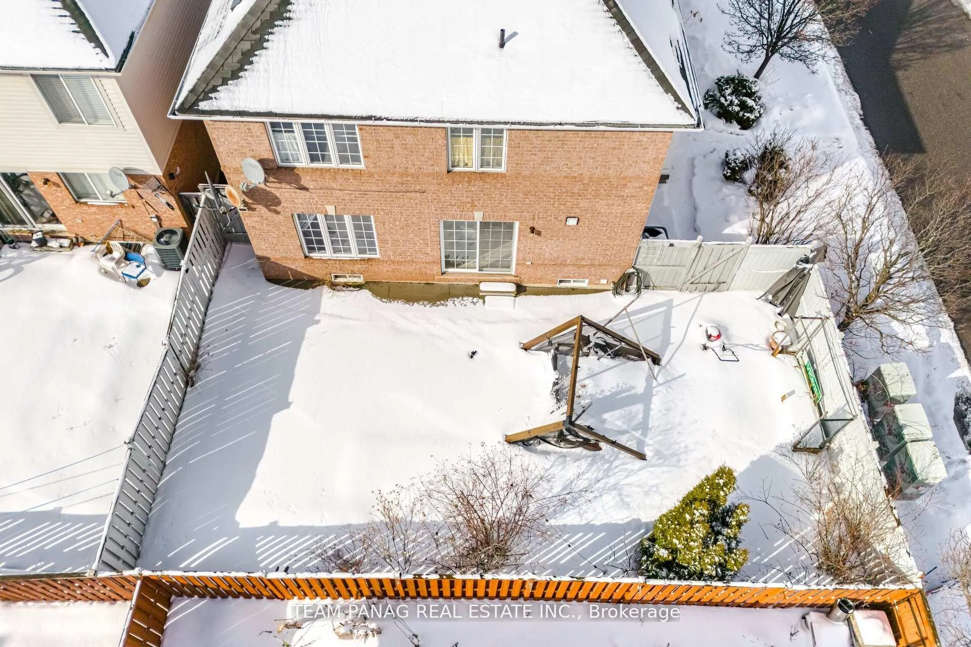 Photo 42 of 3 Decker Hollow Circle, Brampton, Credit Valley — HOMEH