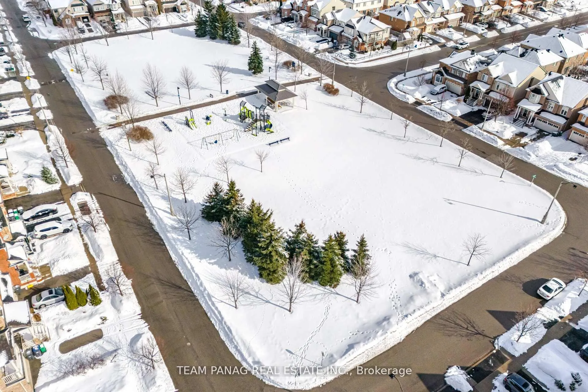 Photo 44 of 3 Decker Hollow Circle, Brampton, Credit Valley — HOMEH