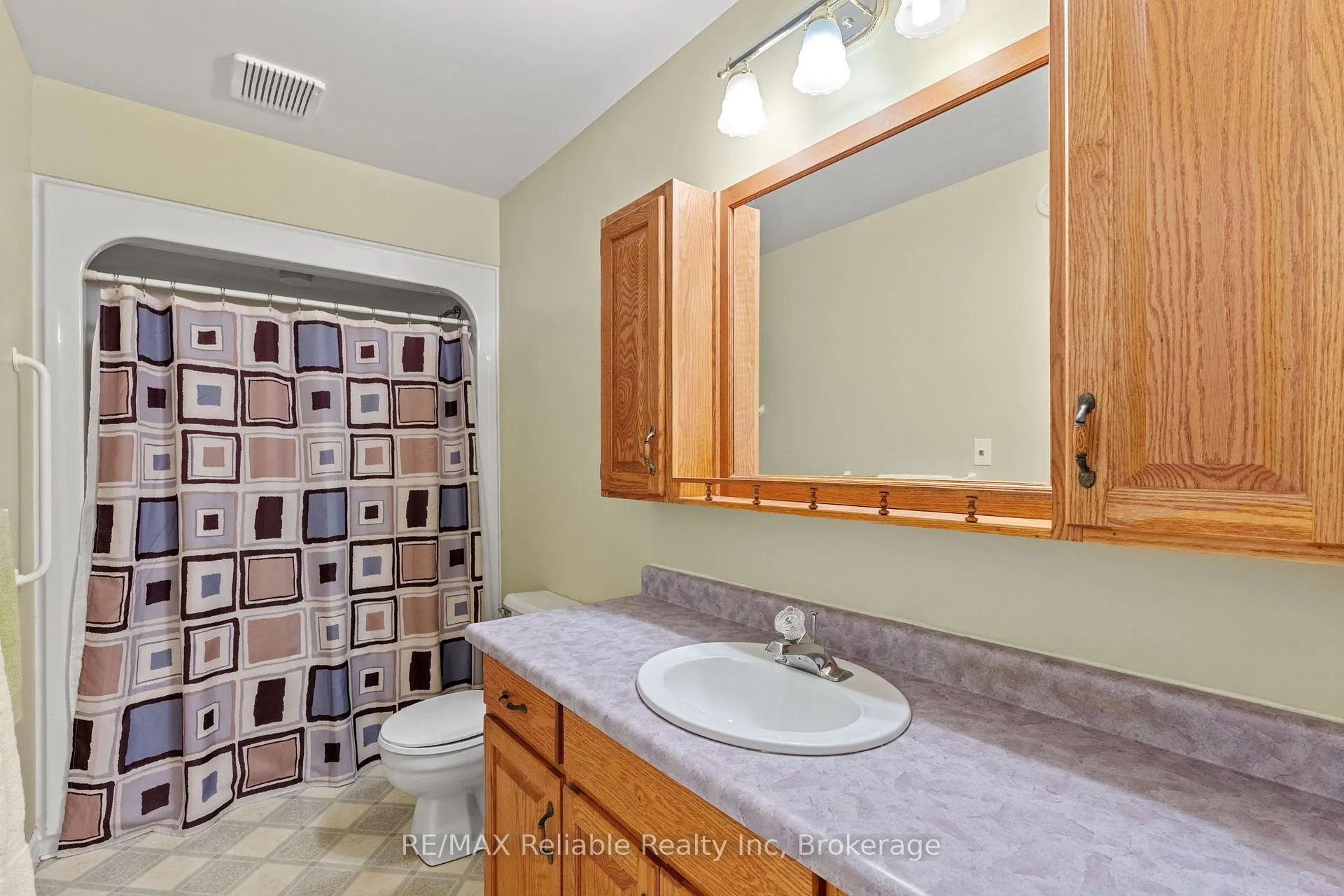 Photo 14 of 116 Duke Street, Huron East, Seaforth — HOMEH