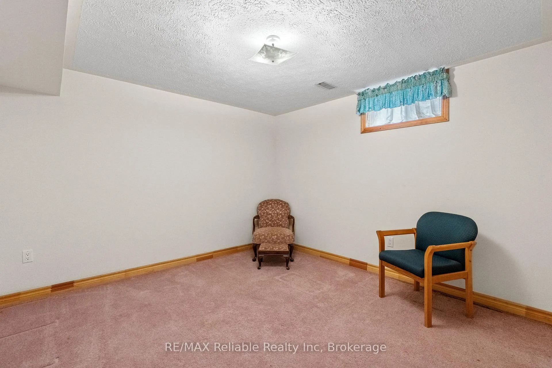 Photo 28 of 116 Duke Street, Huron East, Seaforth — HOMEH