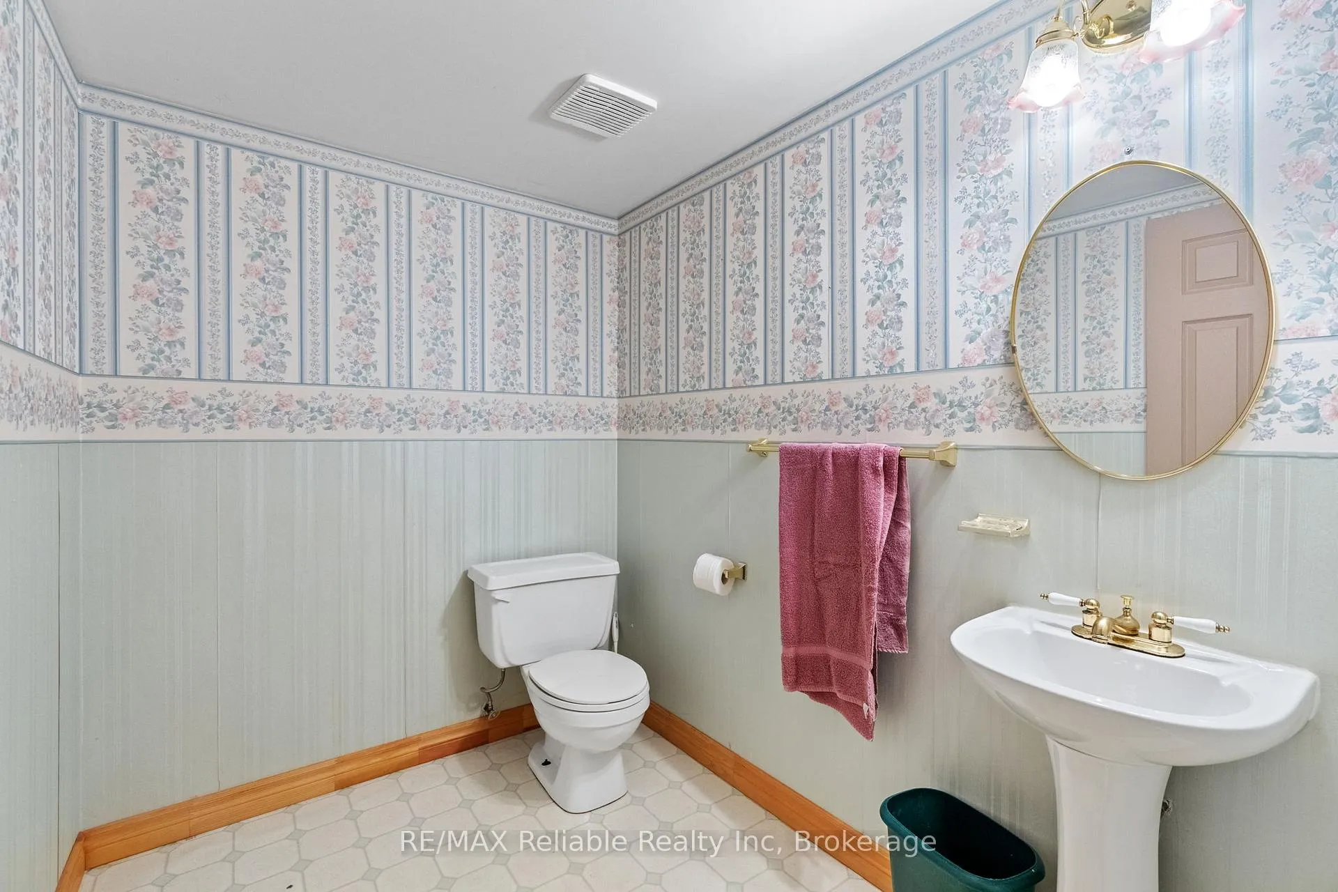 Photo 30 of 116 Duke Street, Huron East, Seaforth — HOMEH
