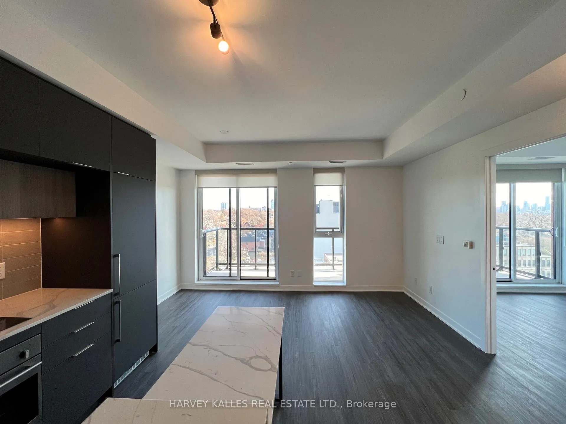 Photo 9 of Unit 905, 185 Alberta Avenue, Toronto, Oakwood Village — HOMEH