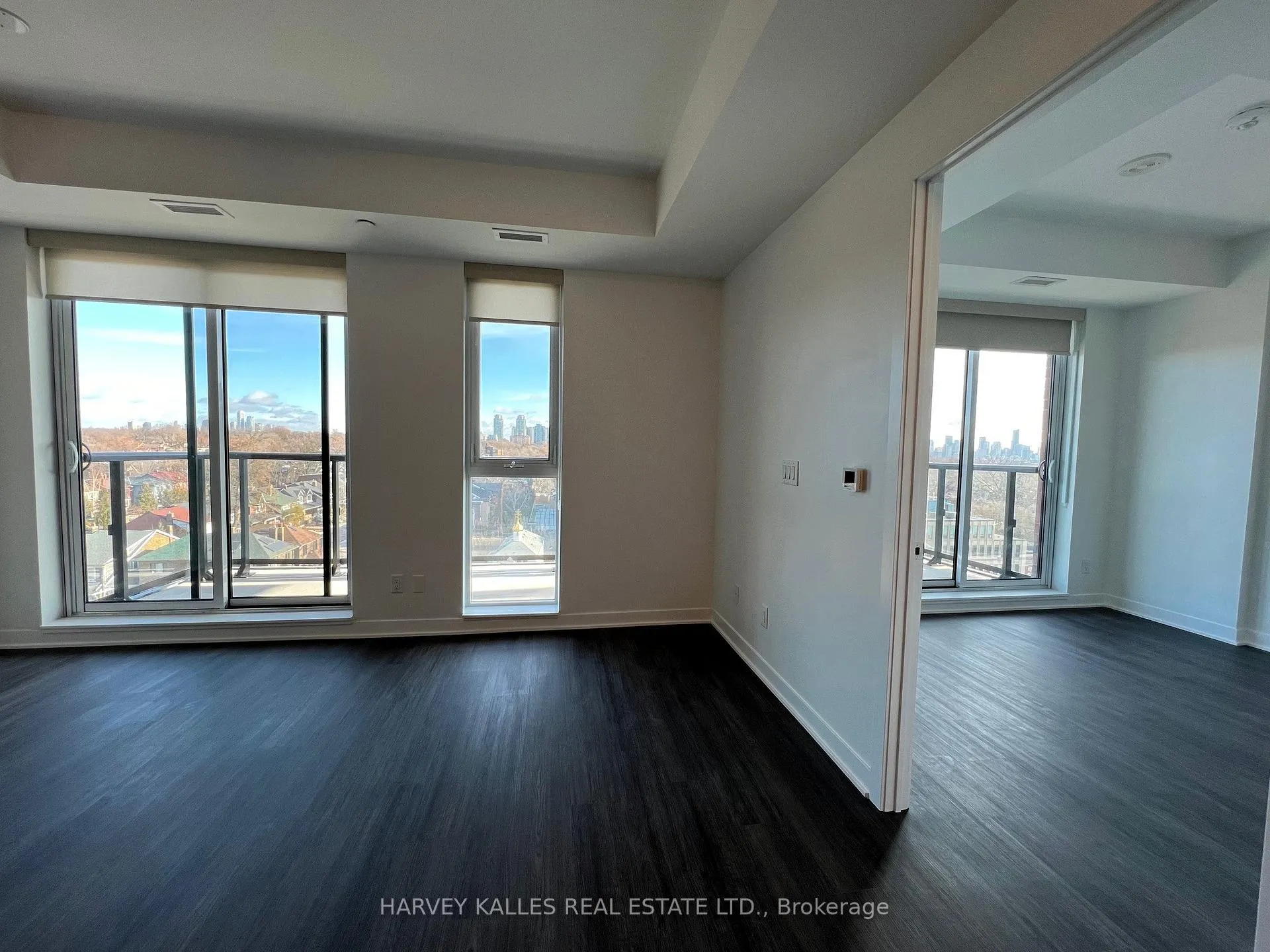 Photo 10 of Unit 905, 185 Alberta Avenue, Toronto, Oakwood Village — HOMEH