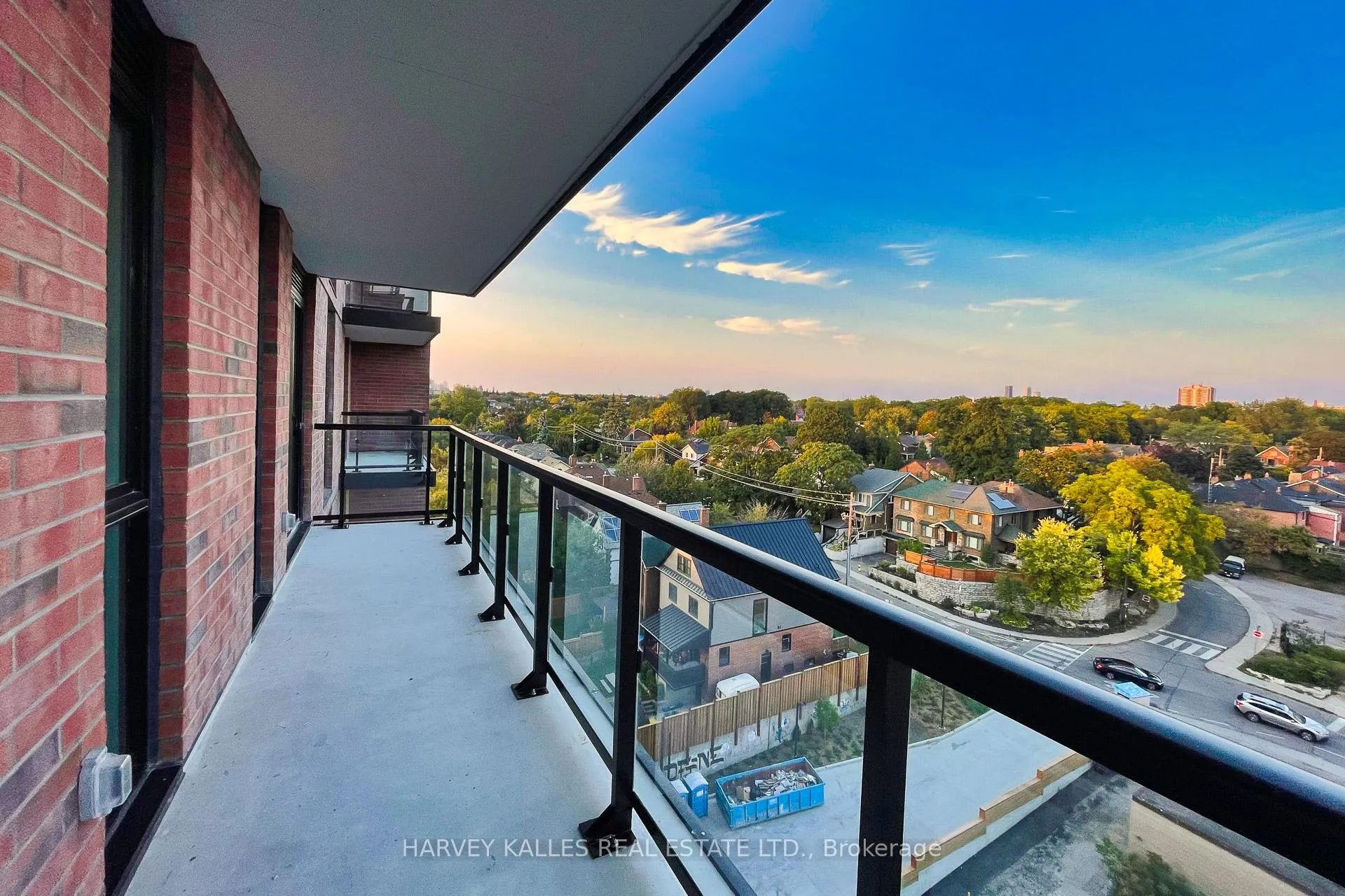 Photo 22 of Unit 905, 185 Alberta Avenue, Toronto, Oakwood Village — HOMEH