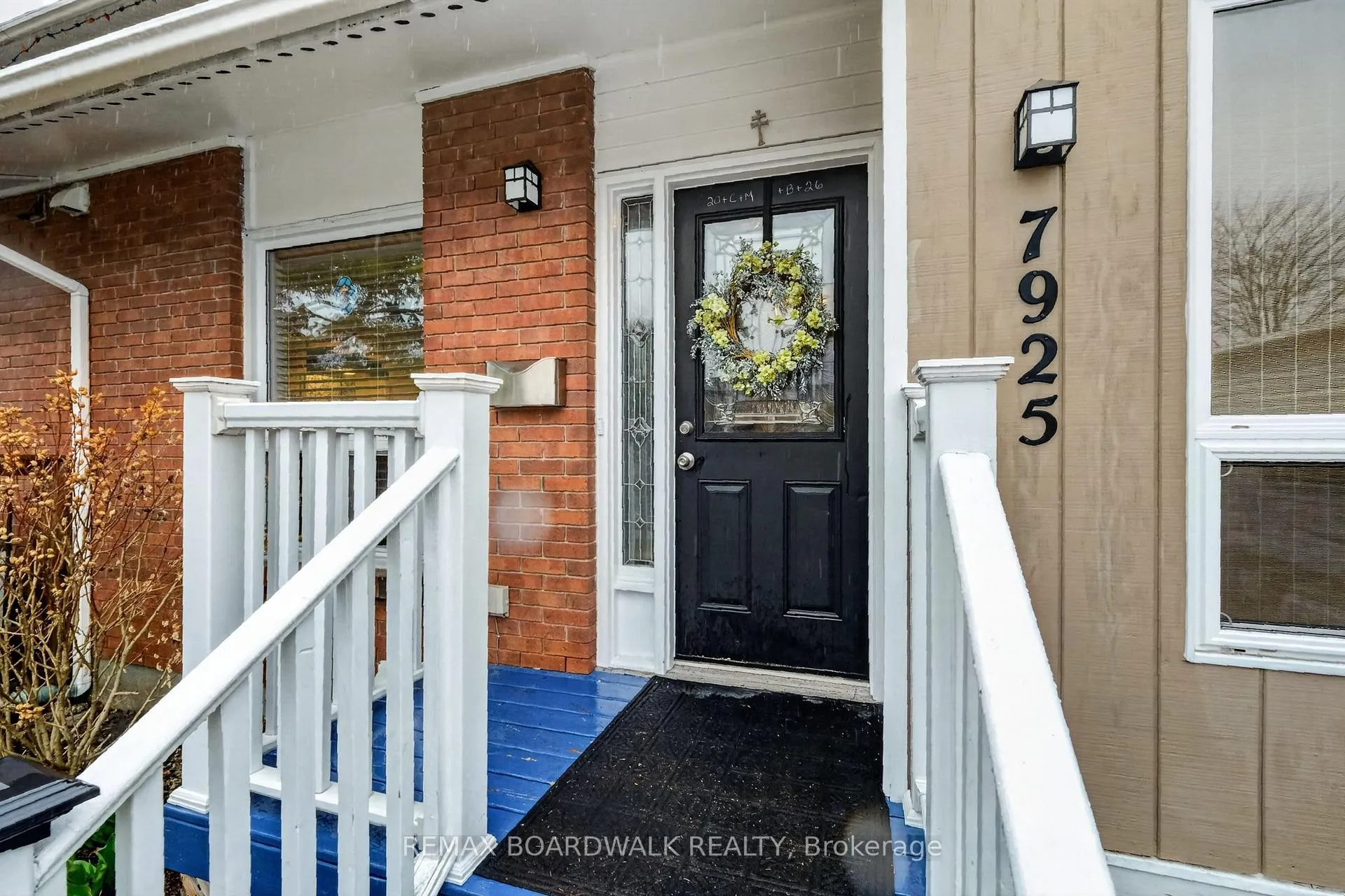 Photo 2 of 7925 Jeanne D'arc Boulevard N, Ottawa, Orleans Wood — HOMEH