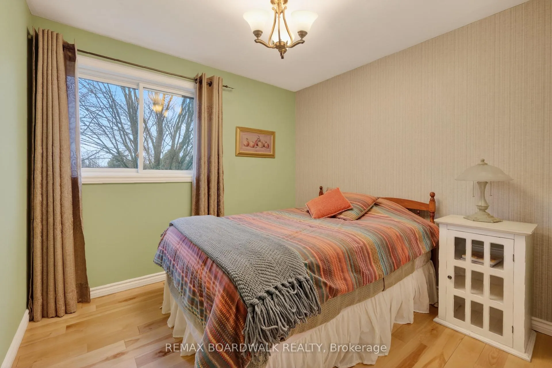 Photo 22 of 7925 Jeanne D'arc Boulevard N, Ottawa, Orleans Wood — HOMEH