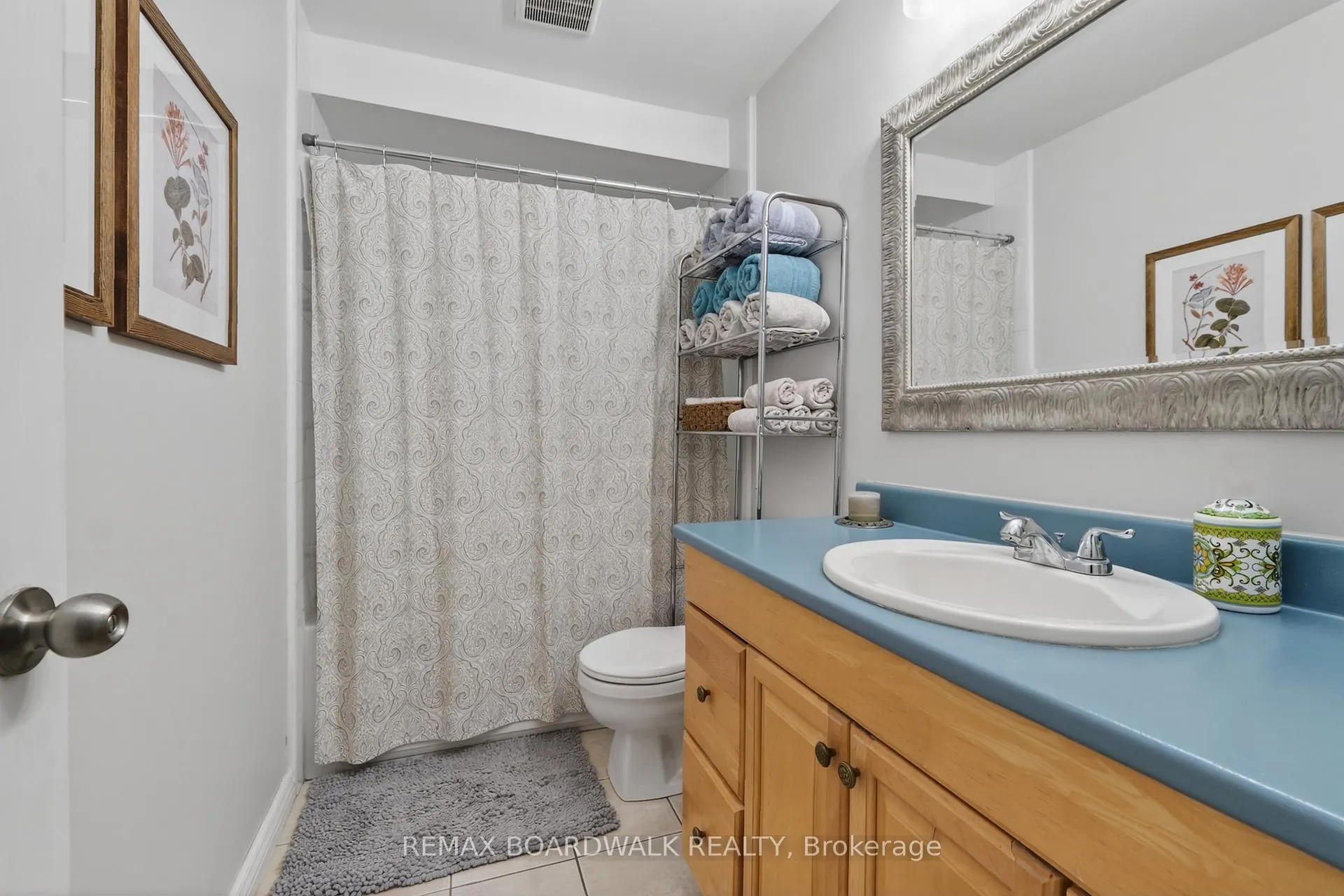 Photo 24 of 7925 Jeanne D'arc Boulevard N, Ottawa, Orleans Wood — HOMEH