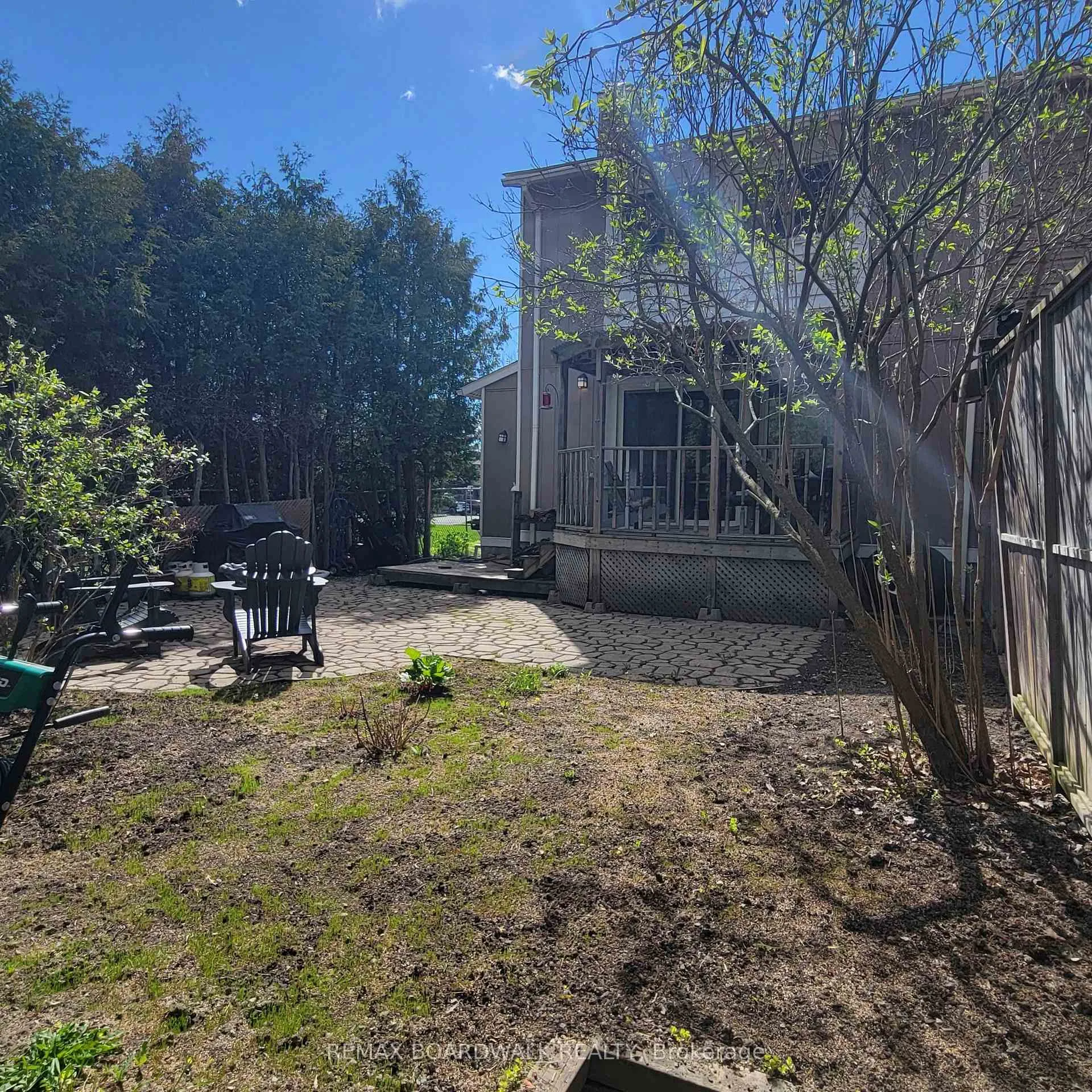 Photo 36 of 7925 Jeanne D'arc Boulevard N, Ottawa, Orleans Wood — HOMEH