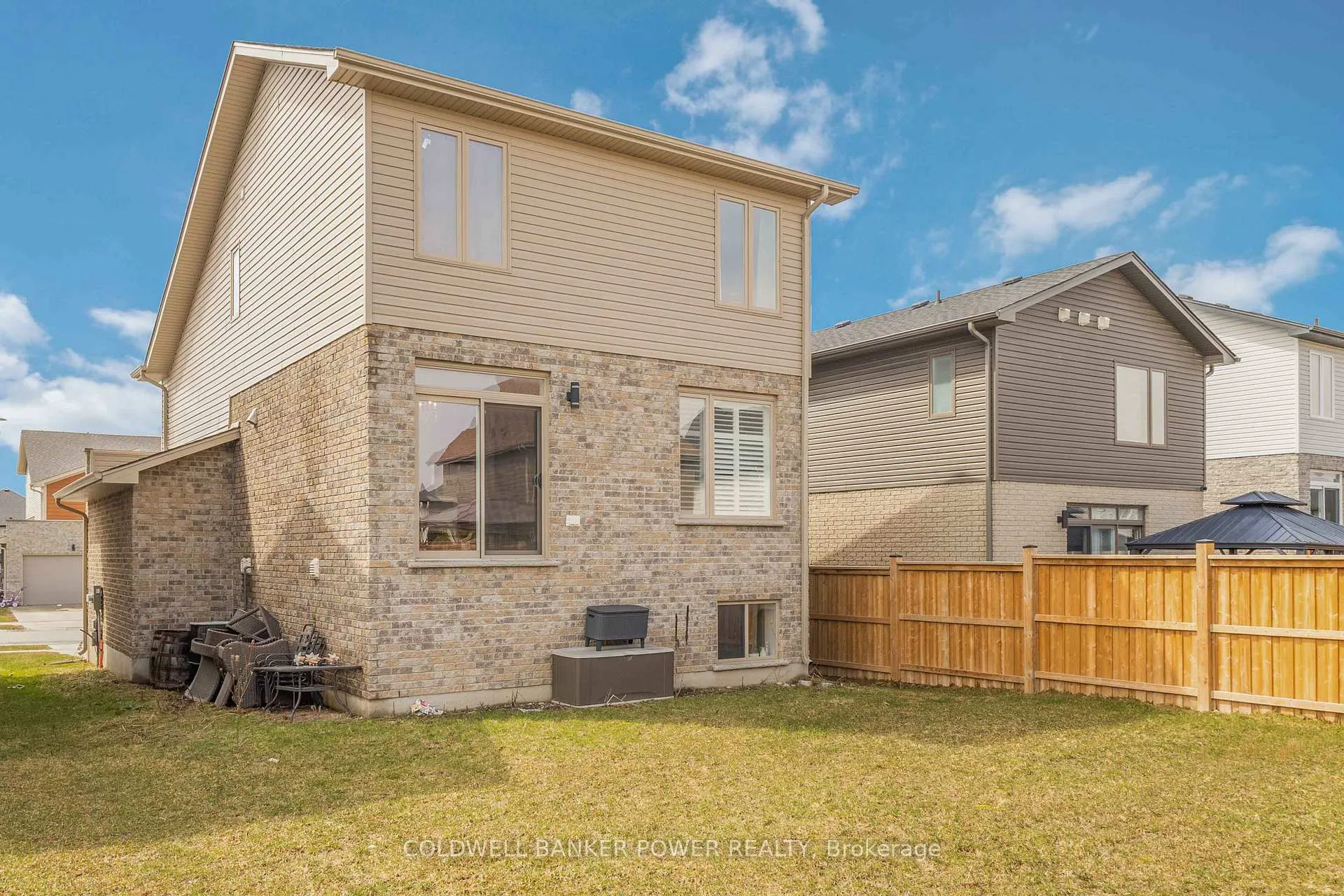 Photo 43 of 405 Edgevalley Road, London, East D — HOMEH