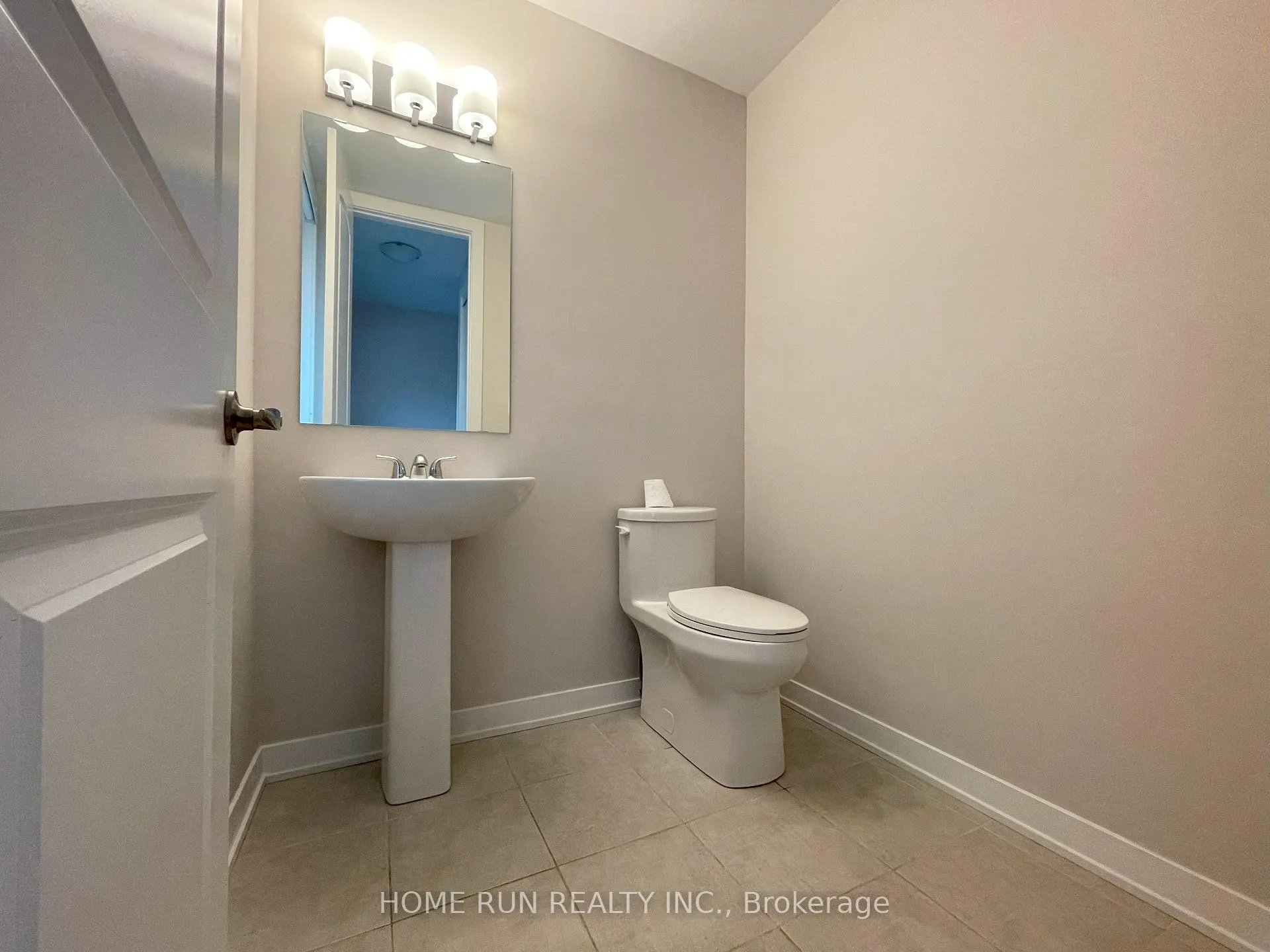 Photo 2 of 1886 Haiku Street, Ottawa, Barrhaven - Half Moon Bay — HOMEH