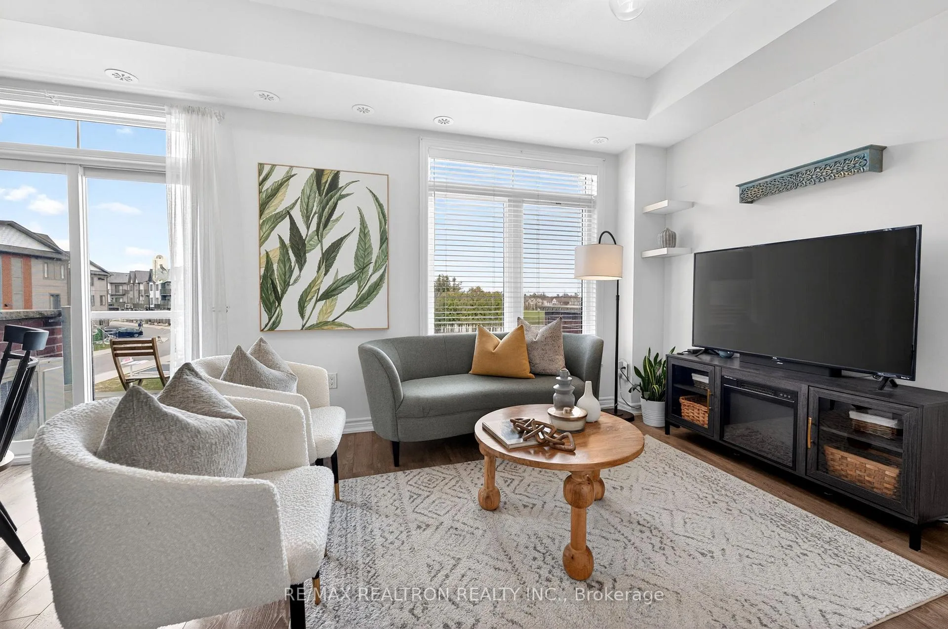 Photo 6 of 2578 William Jackson Drive, Pickering, Duffin Heights — HOMEH