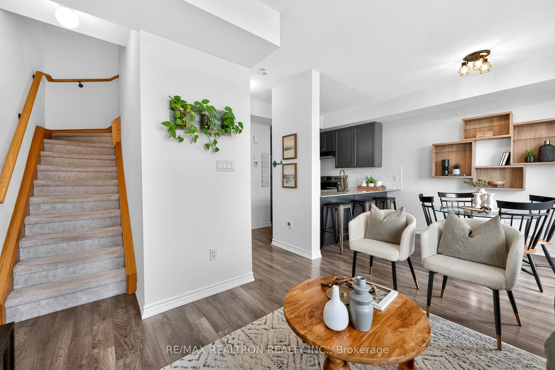 Photo 10 of 2578 William Jackson Drive, Pickering, Duffin Heights — HOMEH
