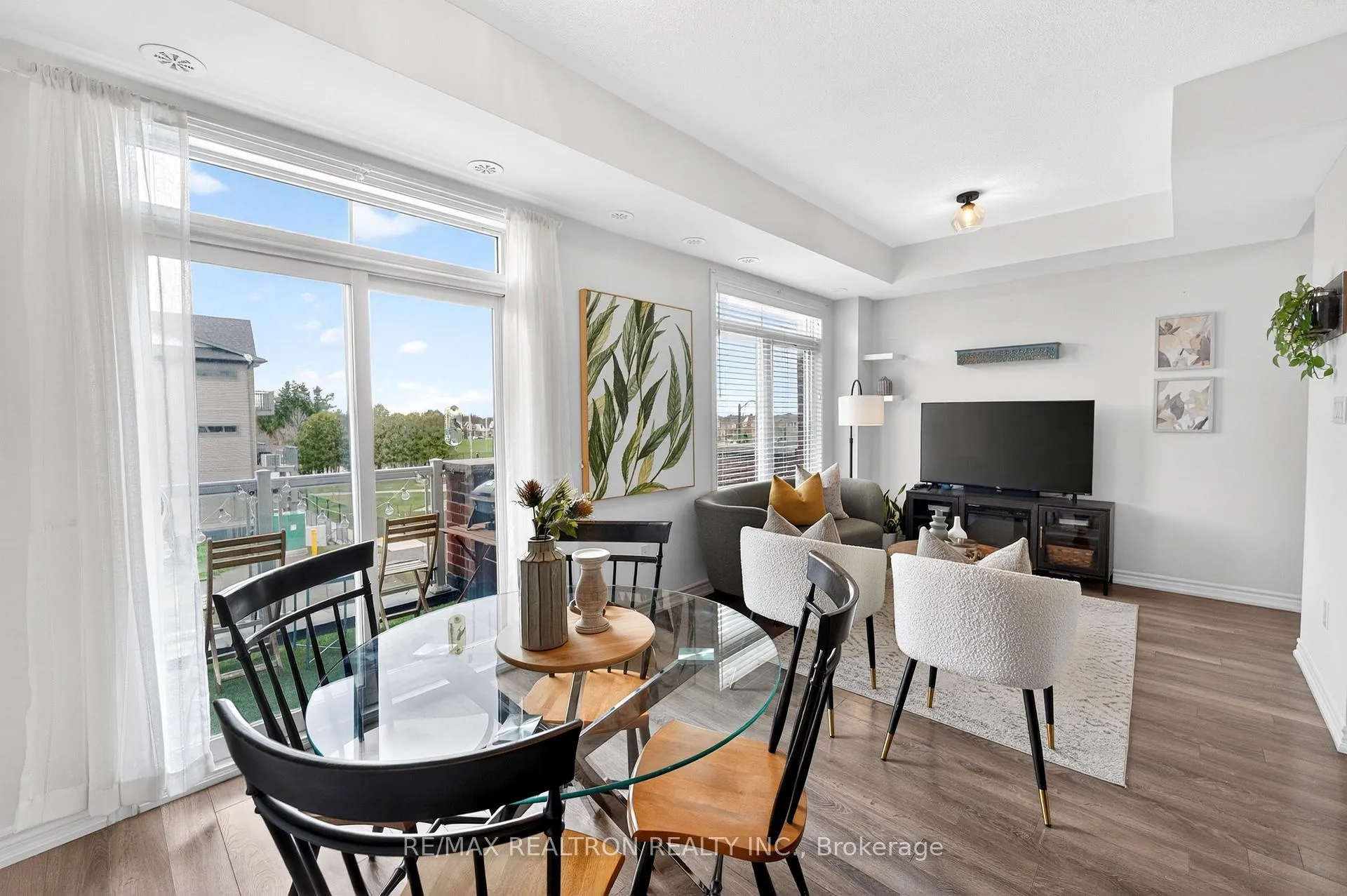Photo 12 of 2578 William Jackson Drive, Pickering, Duffin Heights — HOMEH