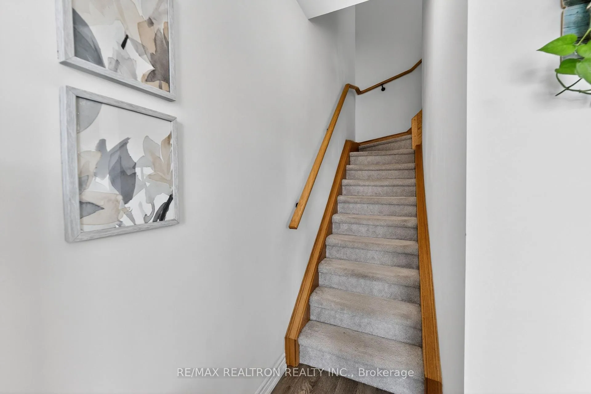 Photo 17 of 2578 William Jackson Drive, Pickering, Duffin Heights — HOMEH