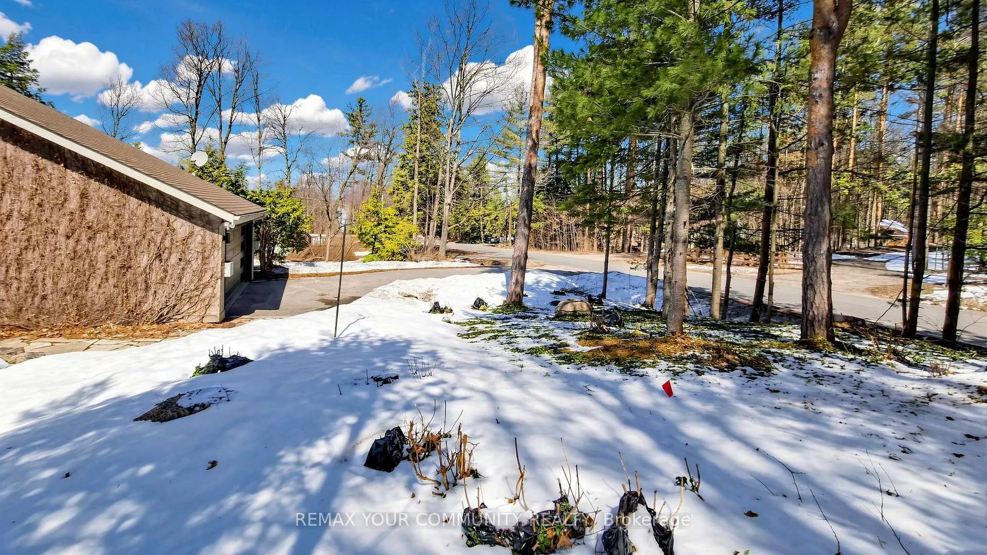 Photo 5 of 3792 Fairway Road, Innisfil, Rural Innisfil — HOMEH