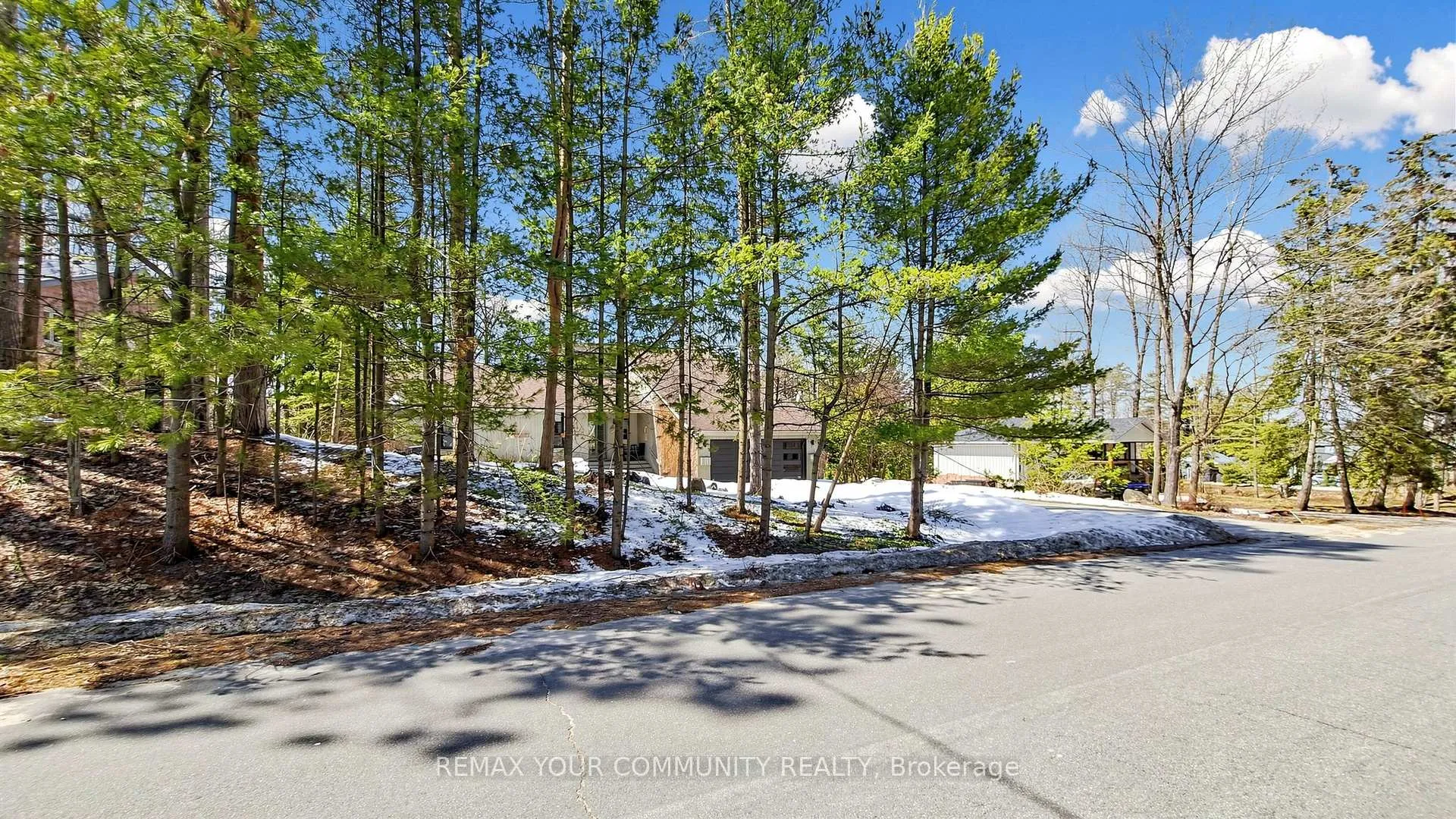 Photo 6 of 3792 Fairway Road, Innisfil, Rural Innisfil — HOMEH