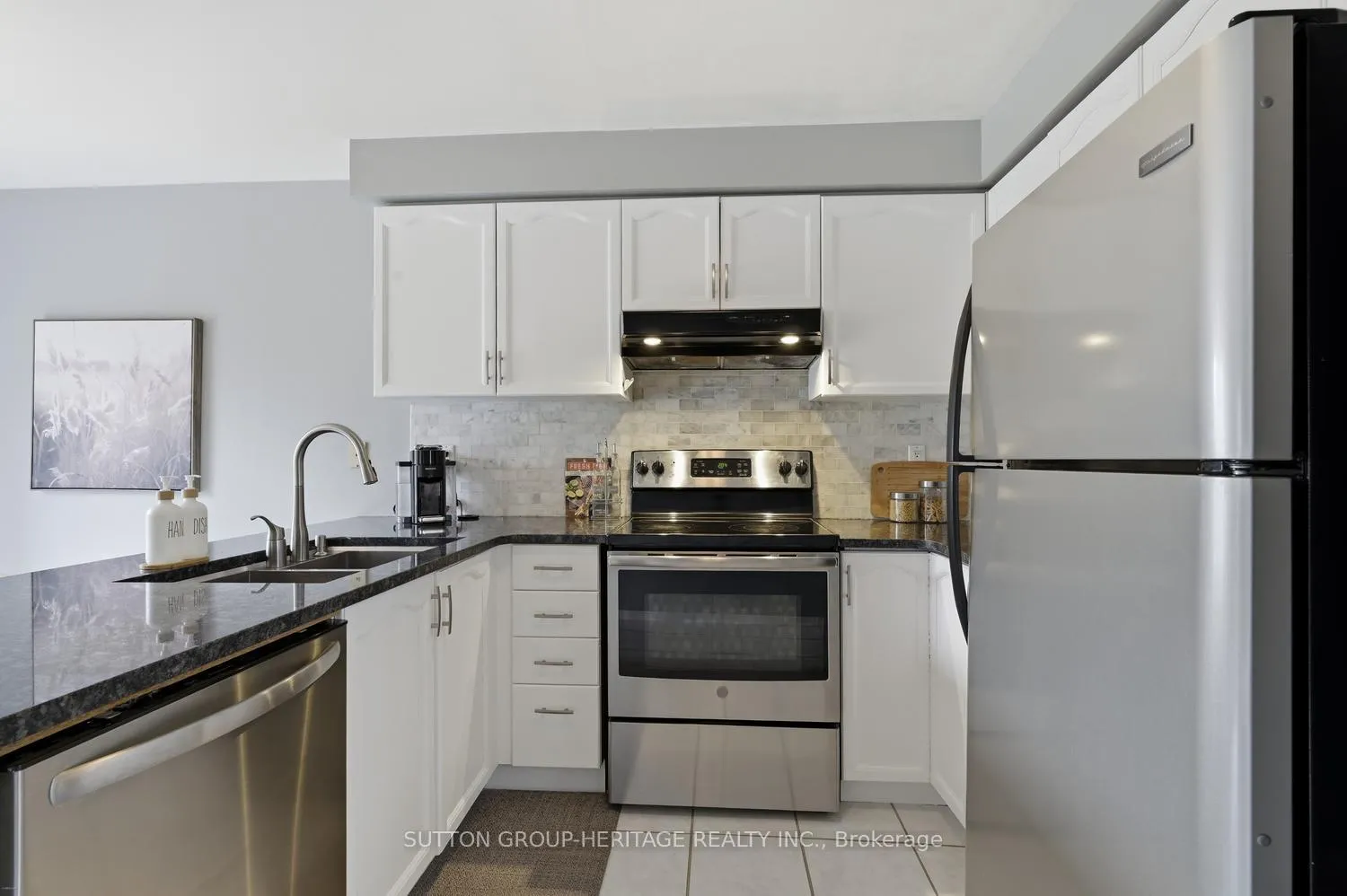 Photo 10 of 47 St Thomas Street, Whitby, Brooklin — HOMEH