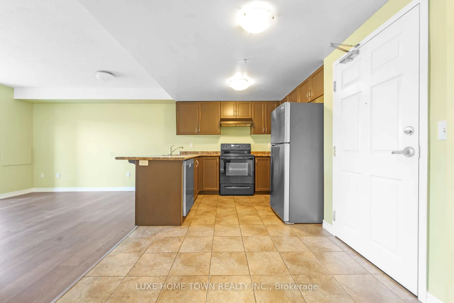 Photo 9 of Unit 209, 67 Kingsbury Square, Guelph, Pineridge/Westminster Woods — HOMEH