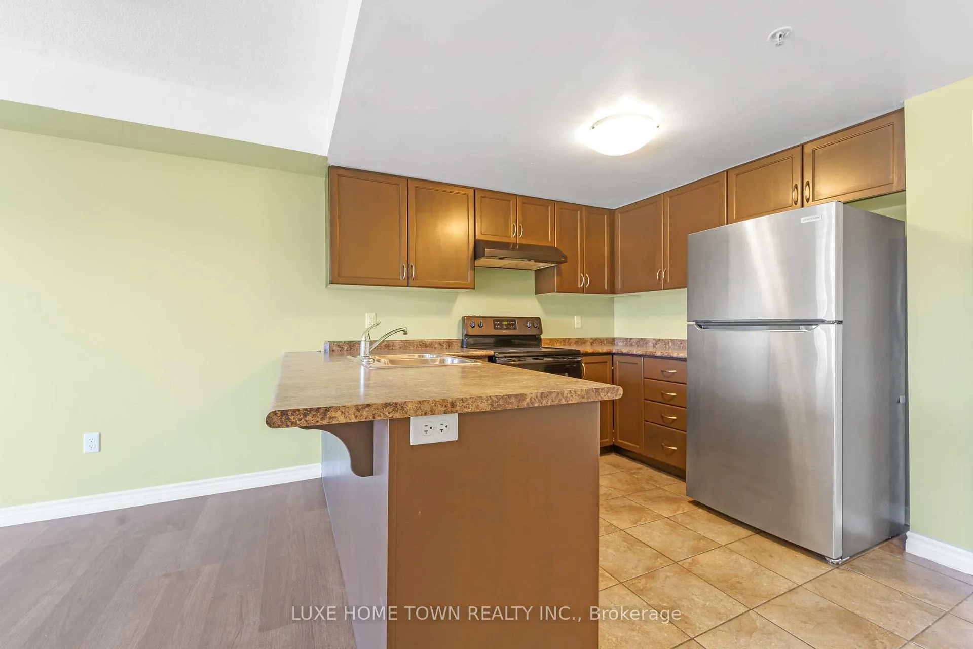 Photo 10 of Unit 209, 67 Kingsbury Square, Guelph, Pineridge/Westminster Woods — HOMEH