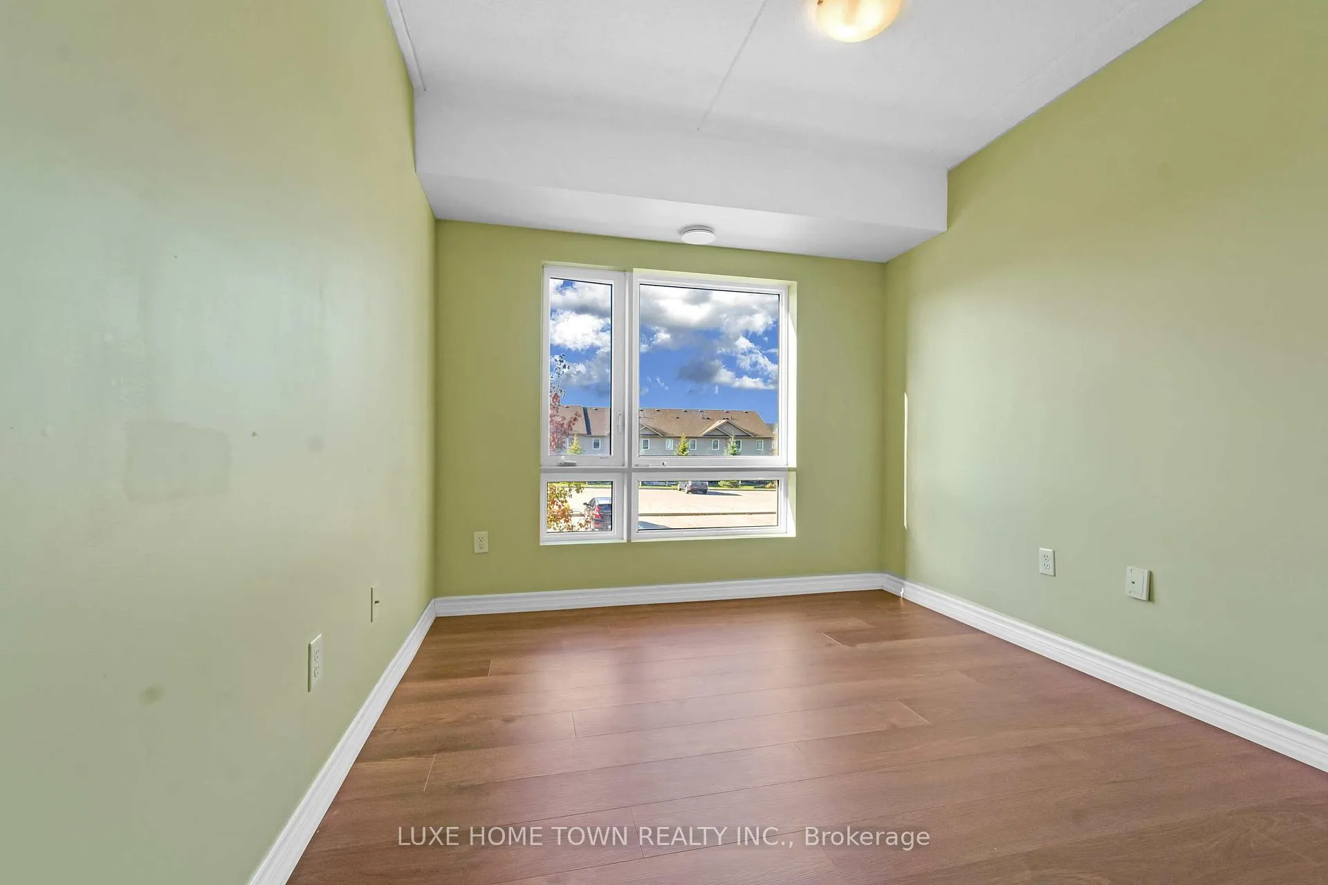Photo 21 of Unit 209, 67 Kingsbury Square, Guelph, Pineridge/Westminster Woods — HOMEH