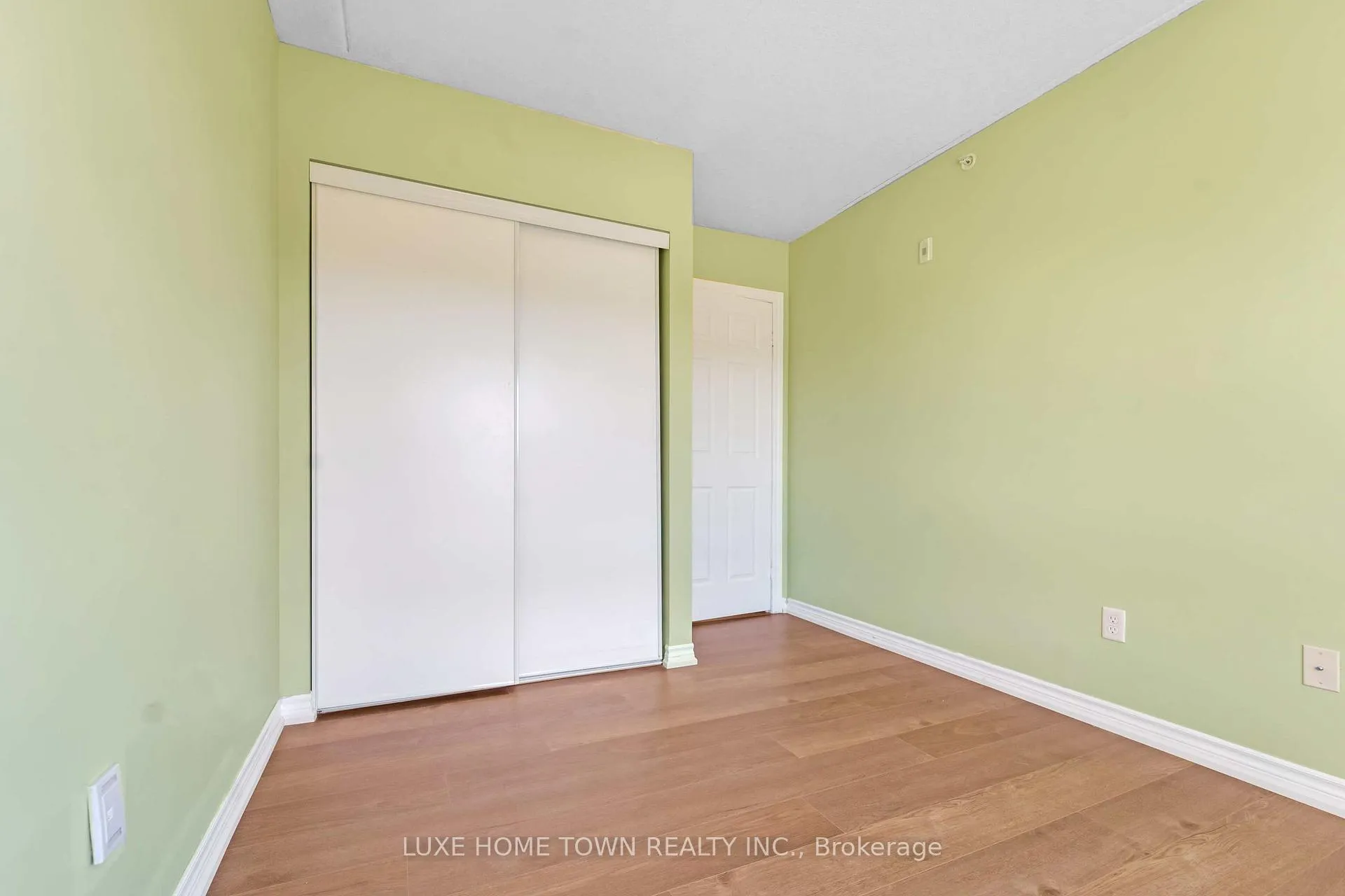 Photo 22 of Unit 209, 67 Kingsbury Square, Guelph, Pineridge/Westminster Woods — HOMEH