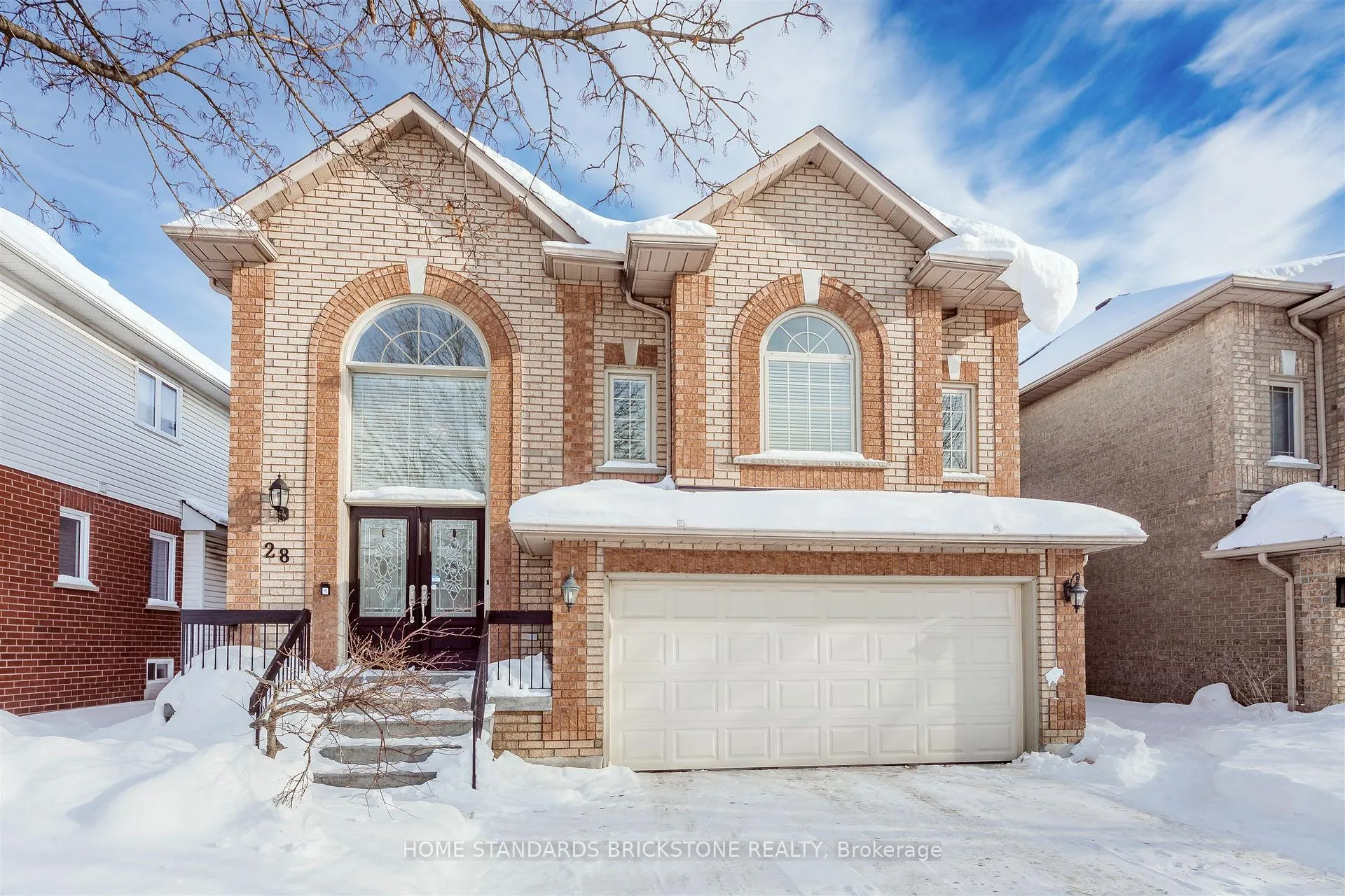Front of 28 Brookhurst Crescent