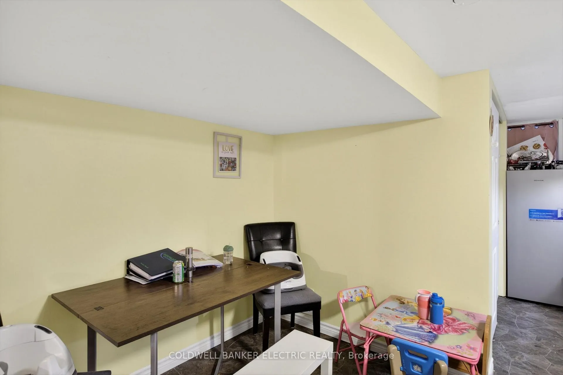 Photo 35 of 250 Collison Crescent, Peterborough, Ashburnham Ward 4 — HOMEH