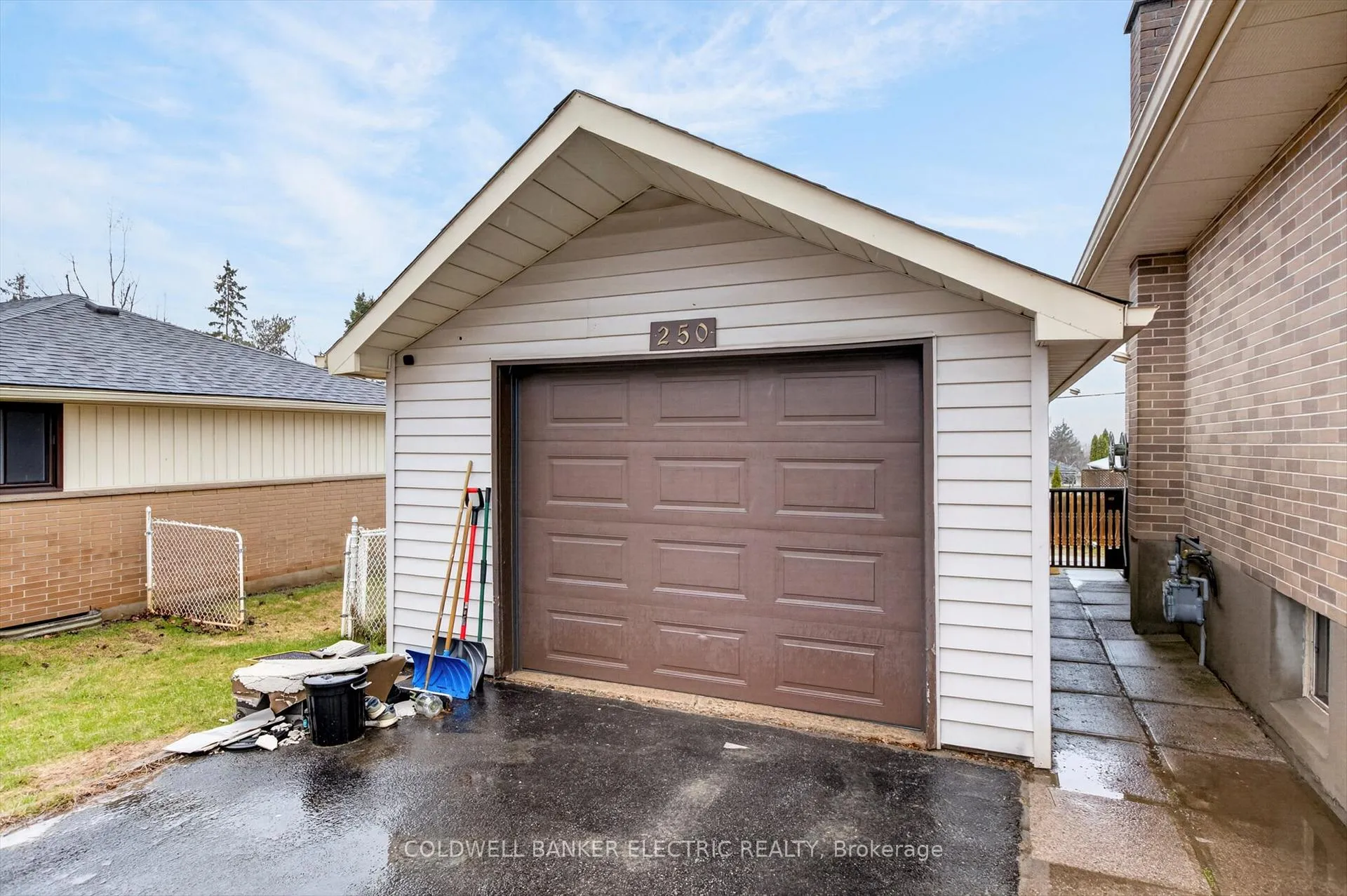 Photo 43 of 250 Collison Crescent, Peterborough, Ashburnham Ward 4 — HOMEH