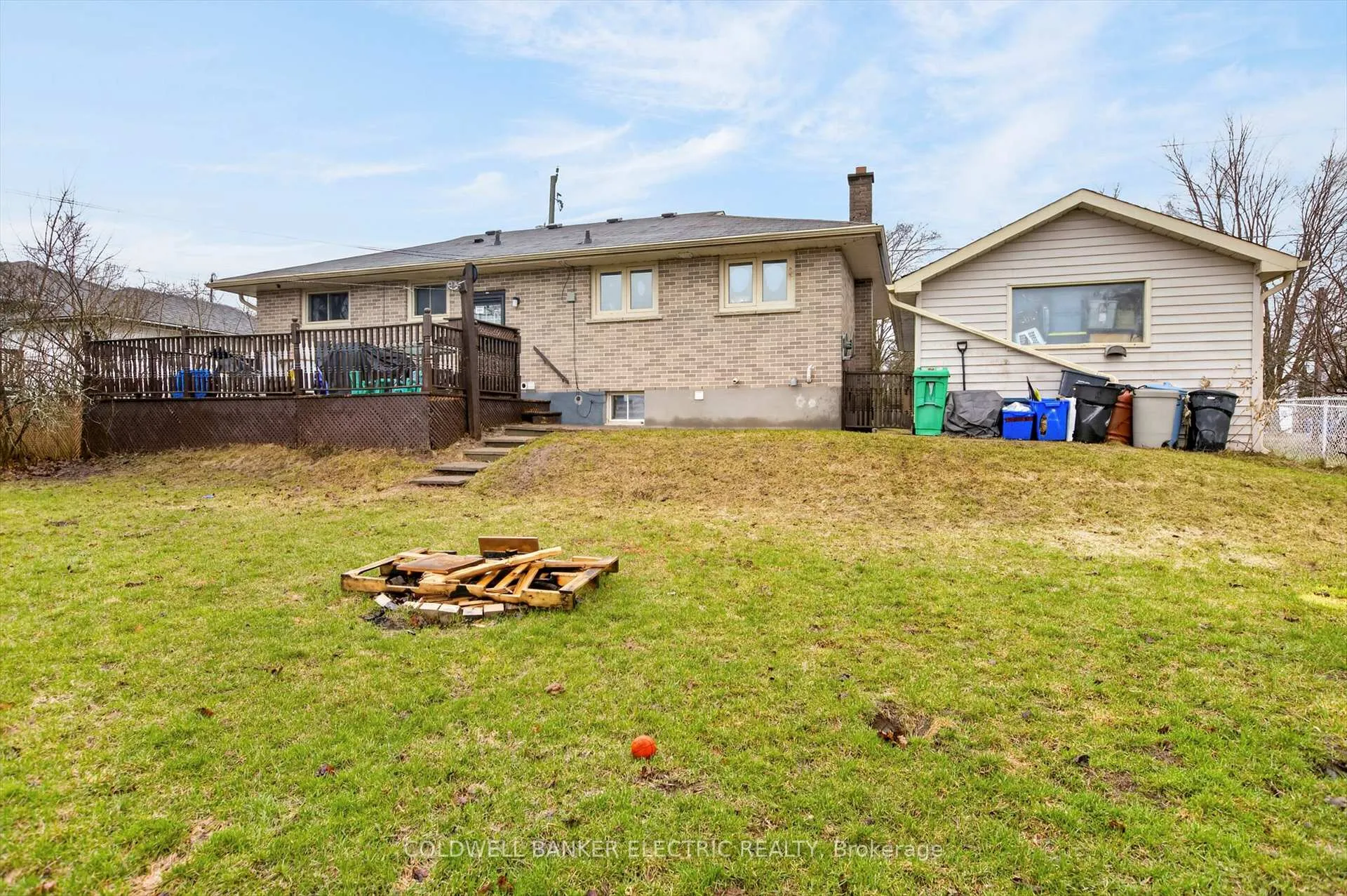 Photo 45 of 250 Collison Crescent, Peterborough, Ashburnham Ward 4 — HOMEH