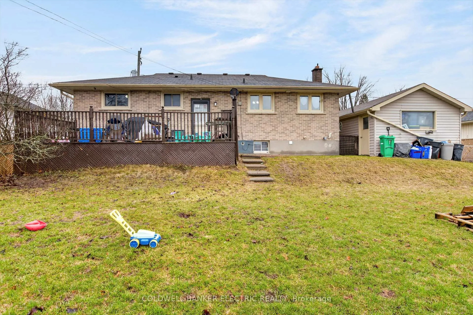 Photo 49 of 250 Collison Crescent, Peterborough, Ashburnham Ward 4 — HOMEH