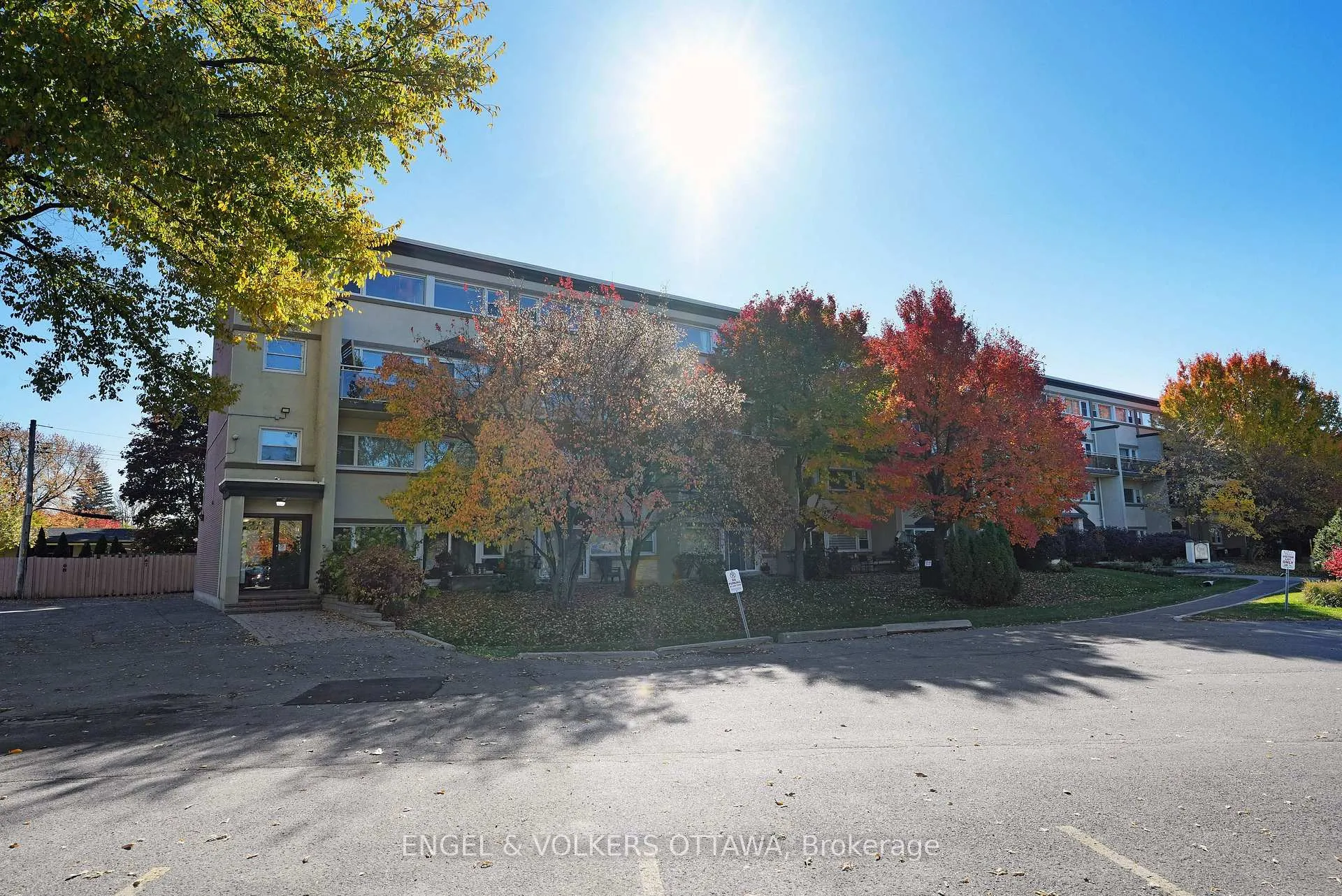 Photo 1 of Unit 216, 12 Corkstown Road, Ottawa, Lakeview Park — HOMEH