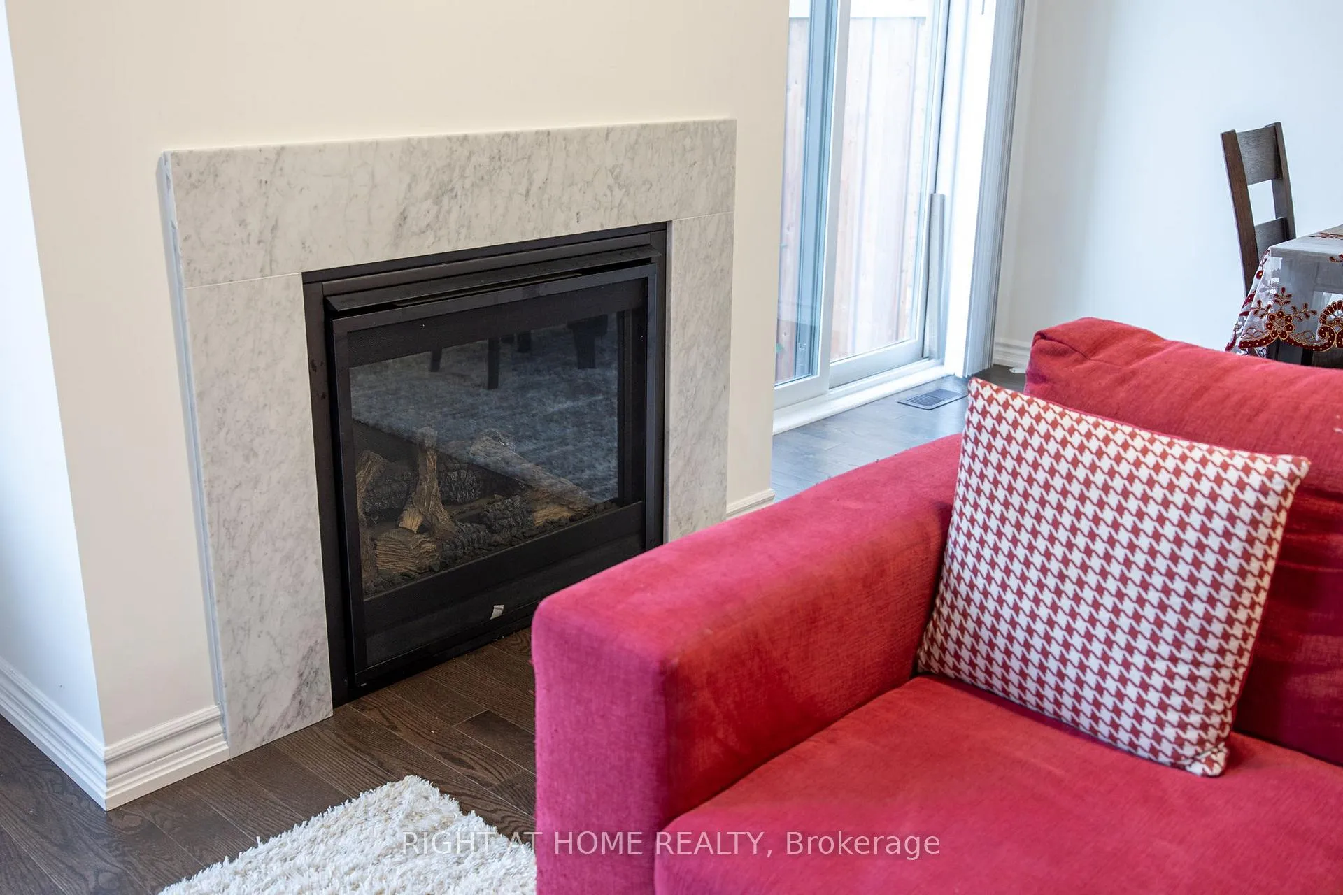 Photo 10 of 106 Laing Drive N, Whitby, Rural Whitby — HOMEH
