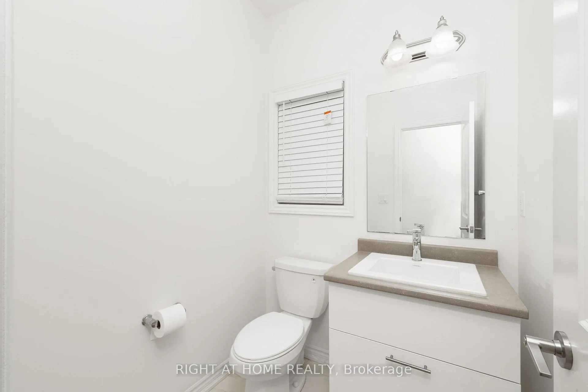 Photo 14 of 106 Laing Drive N, Whitby, Rural Whitby — HOMEH