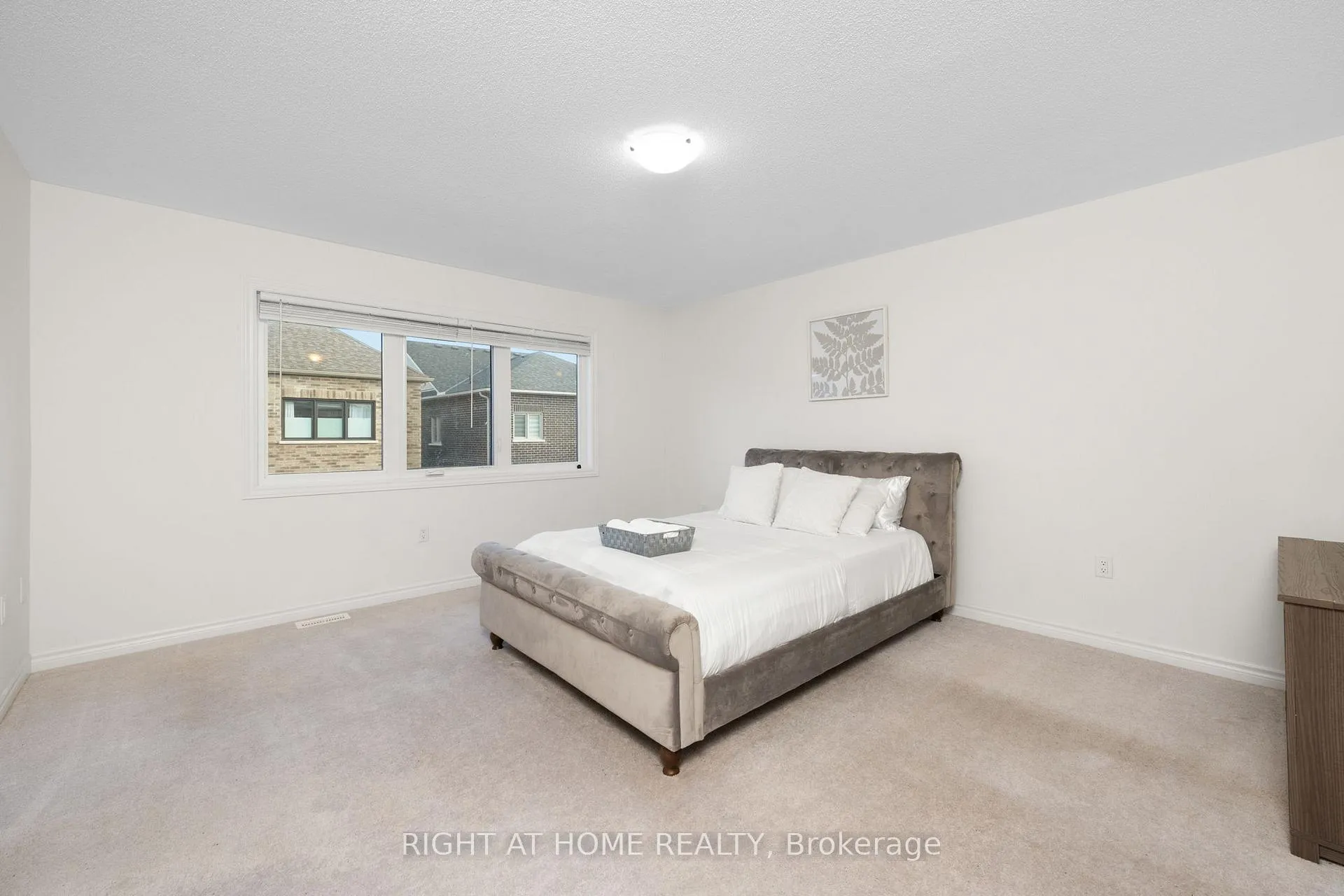 Photo 16 of 106 Laing Drive N, Whitby, Rural Whitby — HOMEH