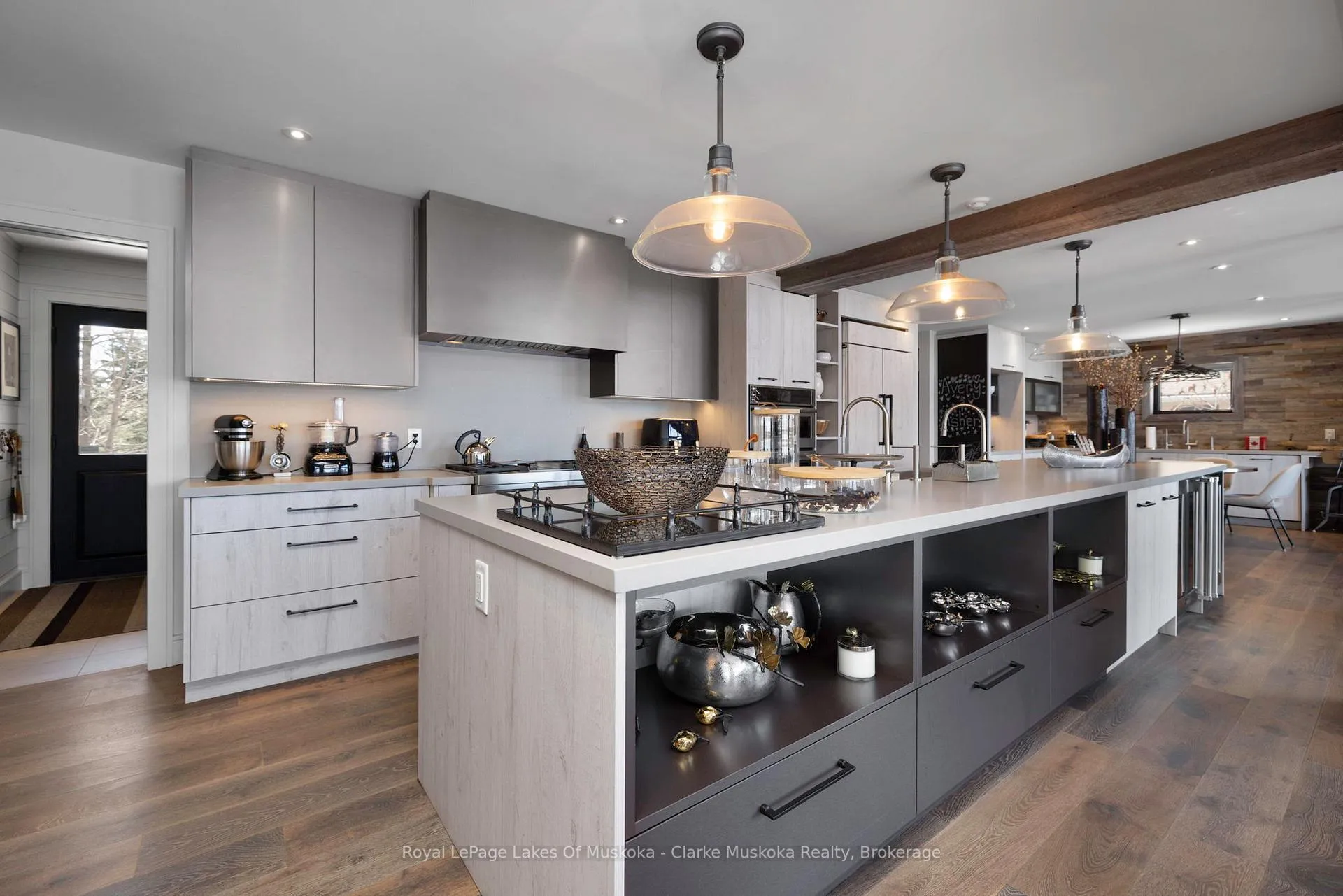 Photo 6 of 305 Wapaska Crescent, Gravenhurst, Muskoka (S) — HOMEH
