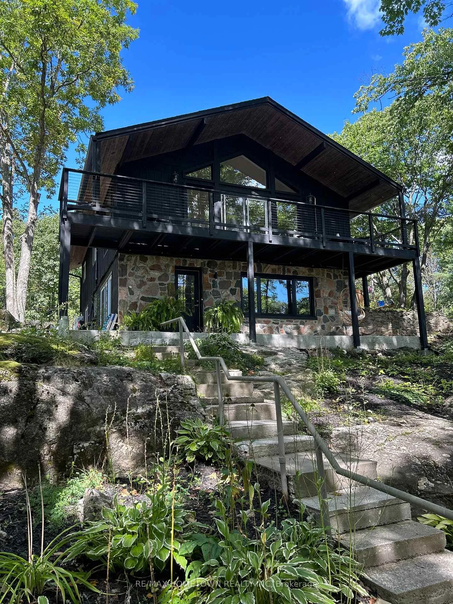 Front of 414 Old River Road