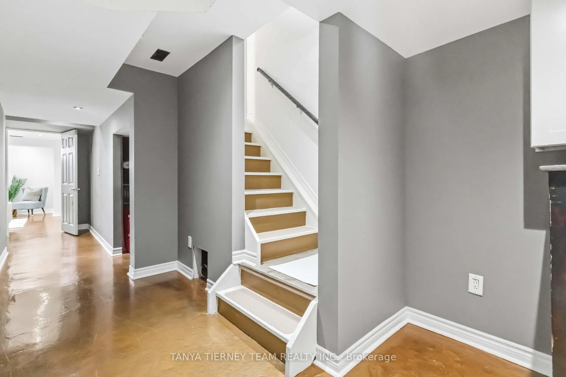Photo 31 of 82 Tempo Way, Whitby, Brooklin — HOMEH