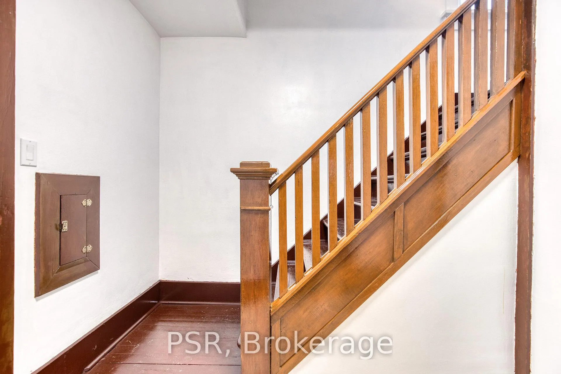 Photo 18 of 57 Eby Street S, Kitchener — HOMEH