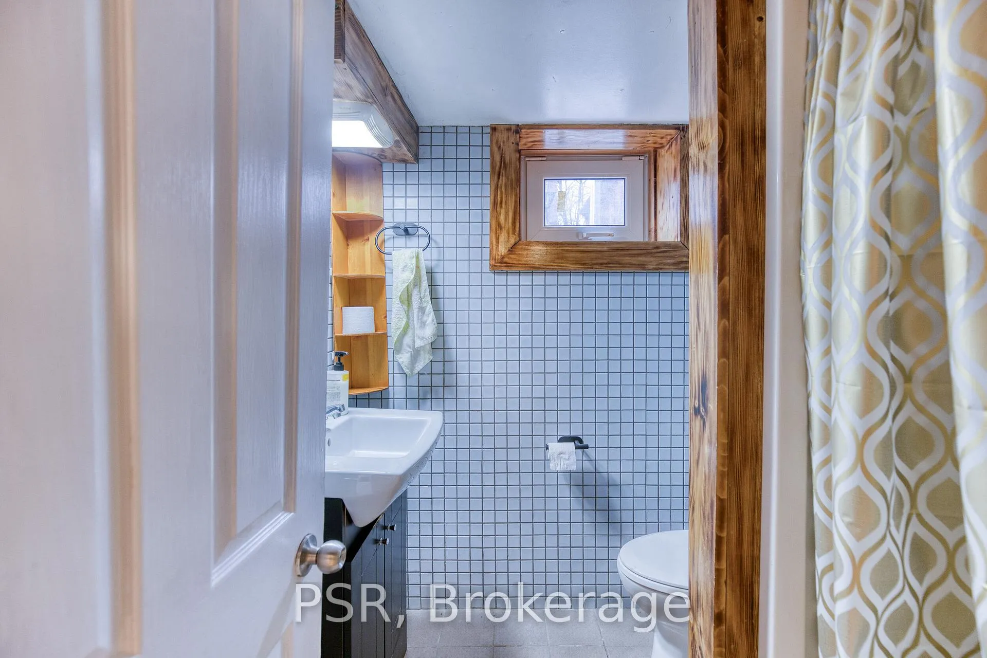 Photo 37 of 57 Eby Street S, Kitchener — HOMEH