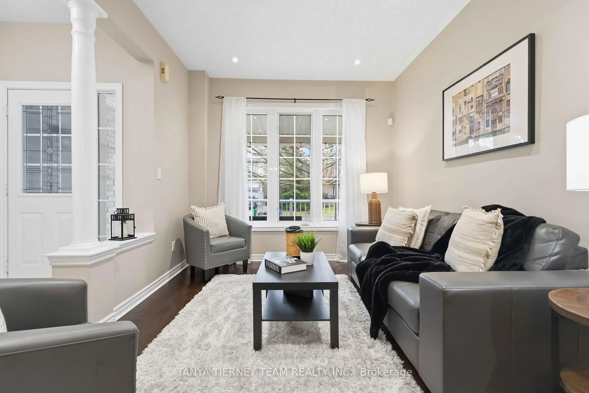 Photo 7 of 46 Holsted Road, Whitby, Brooklin — HOMEH