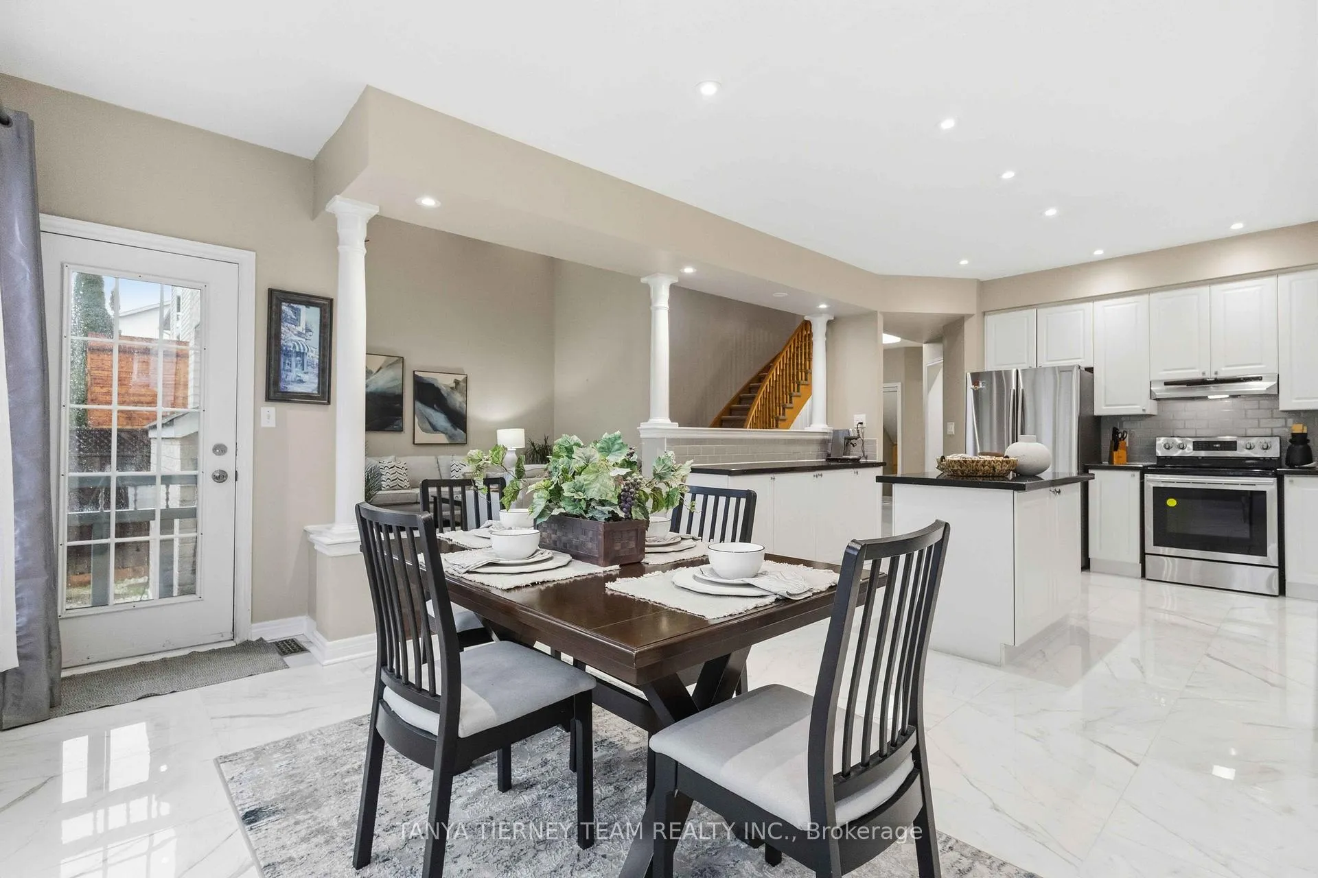Photo 24 of 46 Holsted Road, Whitby, Brooklin — HOMEH